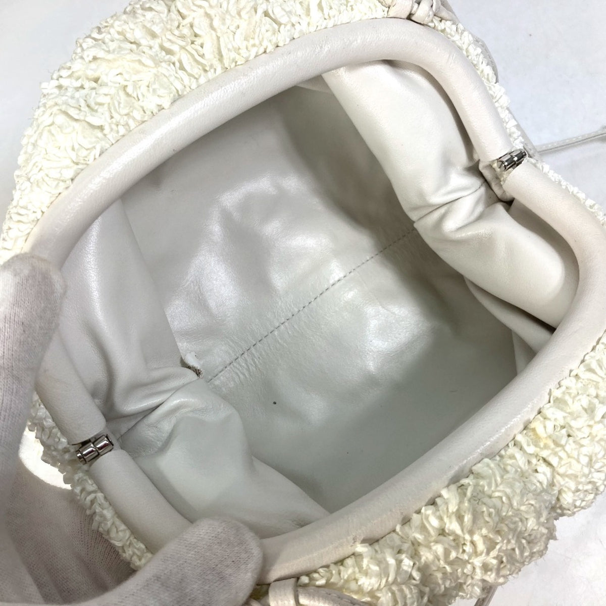 Bottega Veneta White Other Shoulder Bag (Pre-Owned)