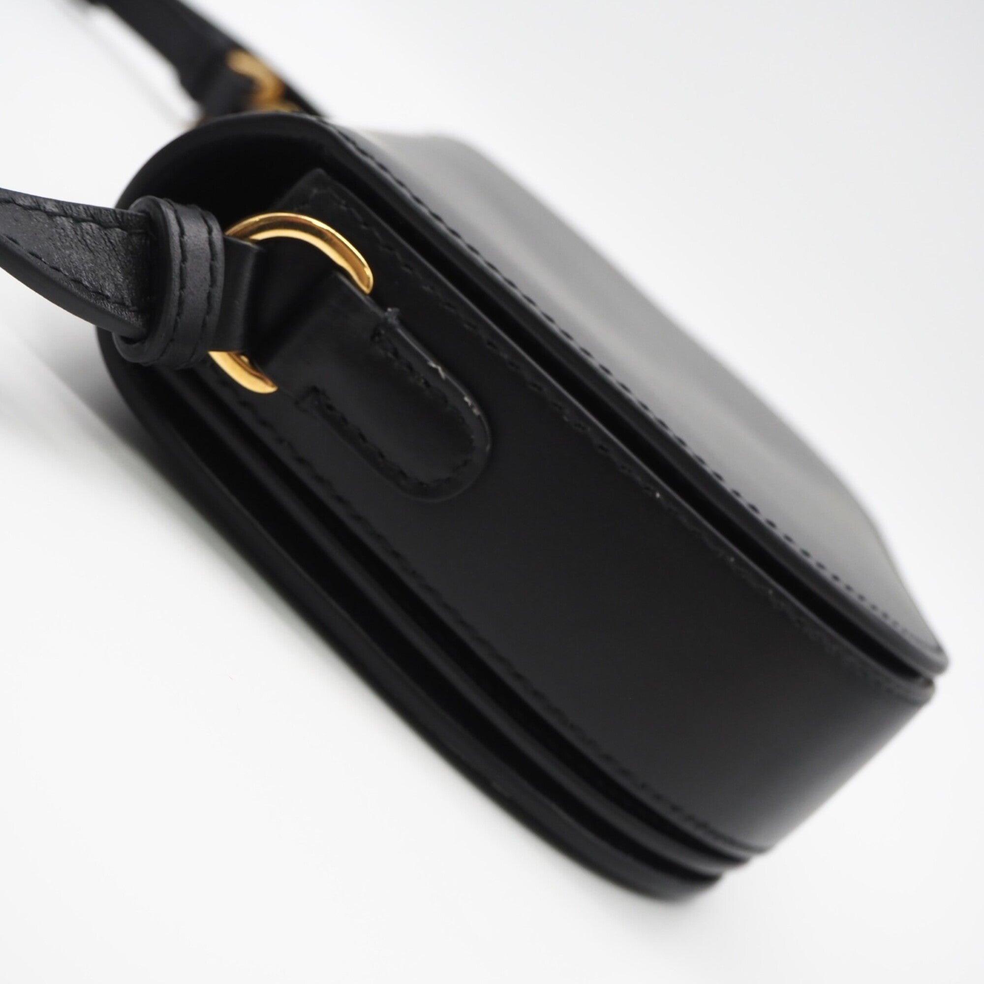 Christian Dior Black Leather Shoulder Bag (Pre-Owned)