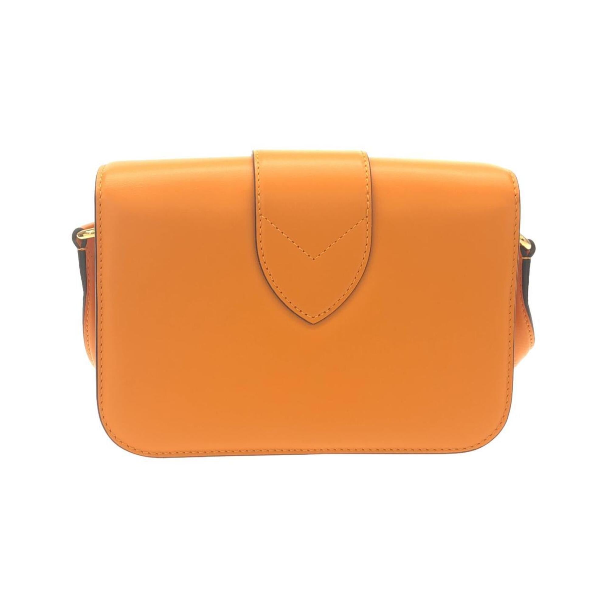 Louis Vuitton Orange Leather Shoulder Bag (Pre-Owned)