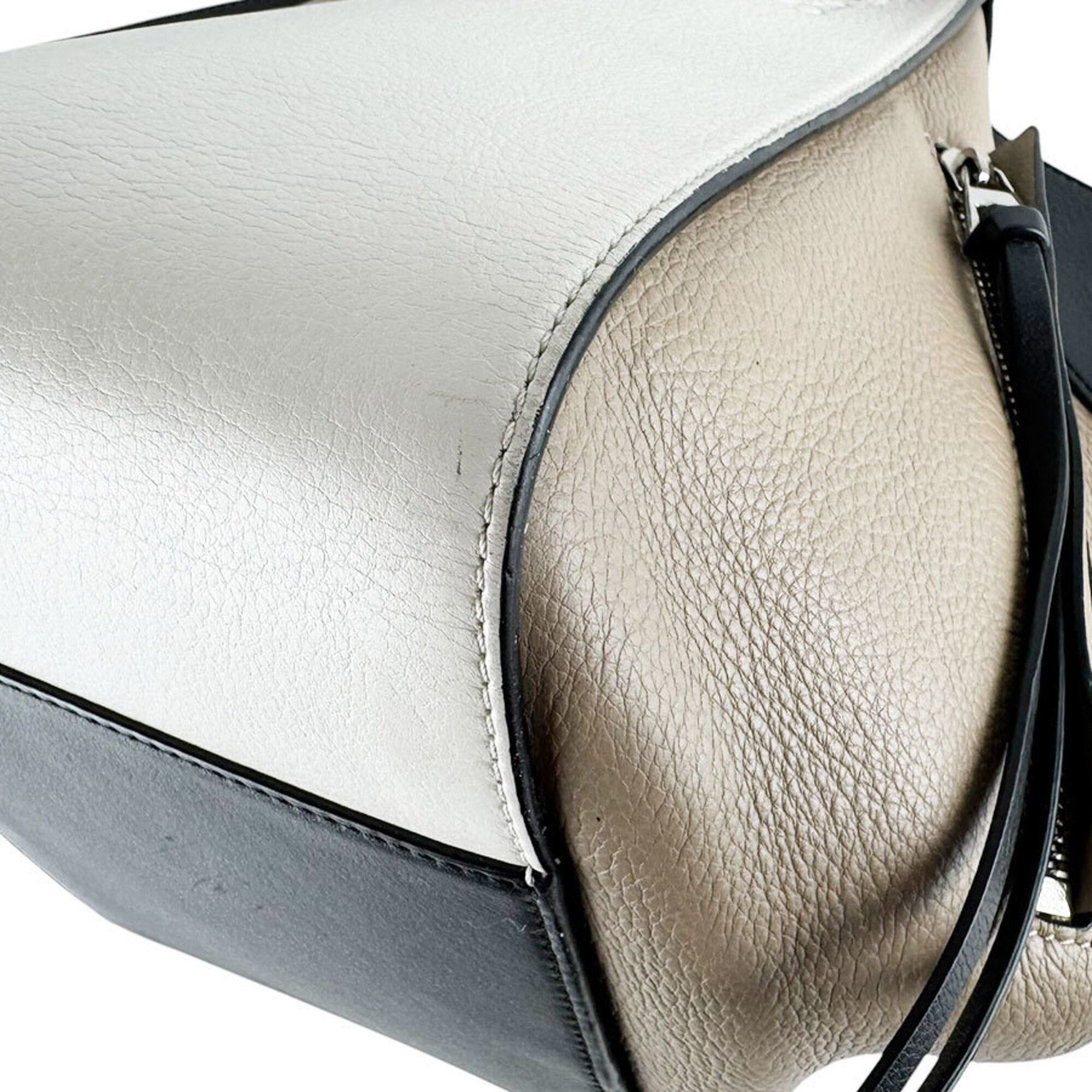 Loewe Beige Black White Leather Handbag Shoulder Bag (Pre-Owned)