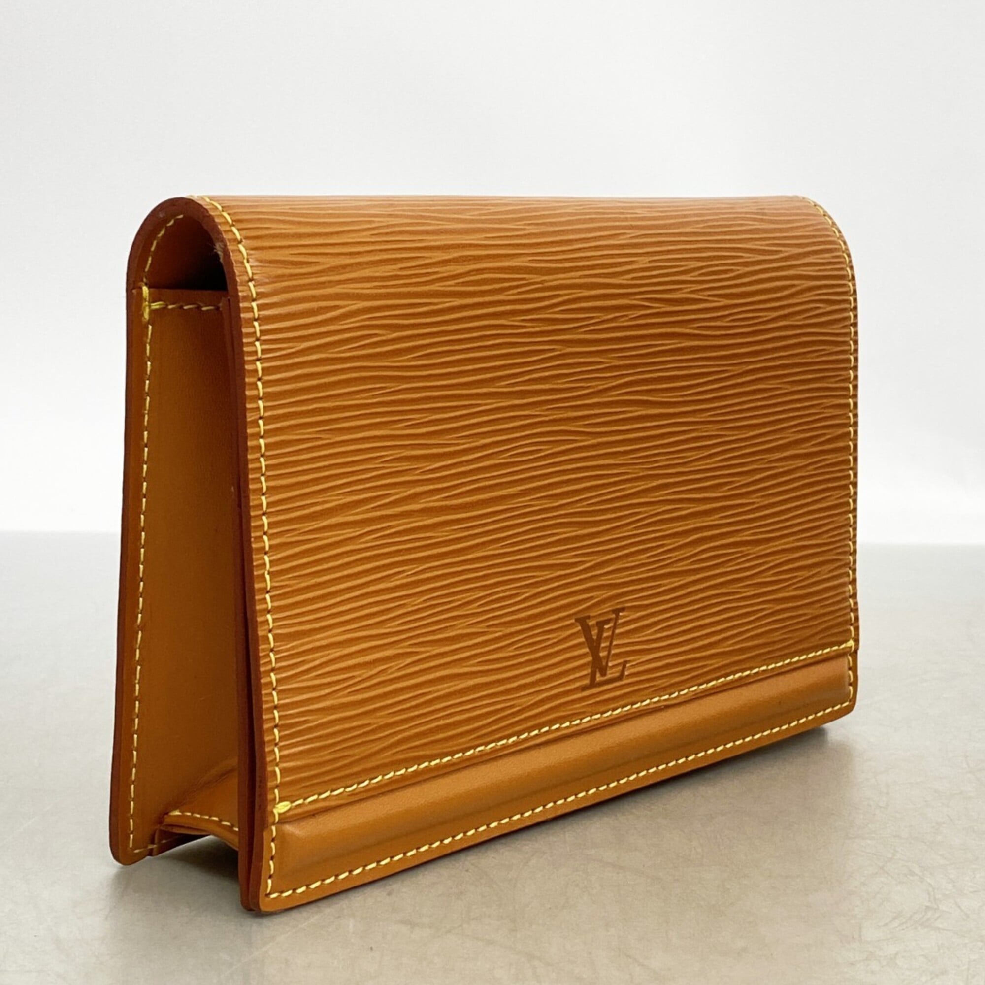 Louis Vuitton Gold Cipango Pouch (Pre-Owned)
