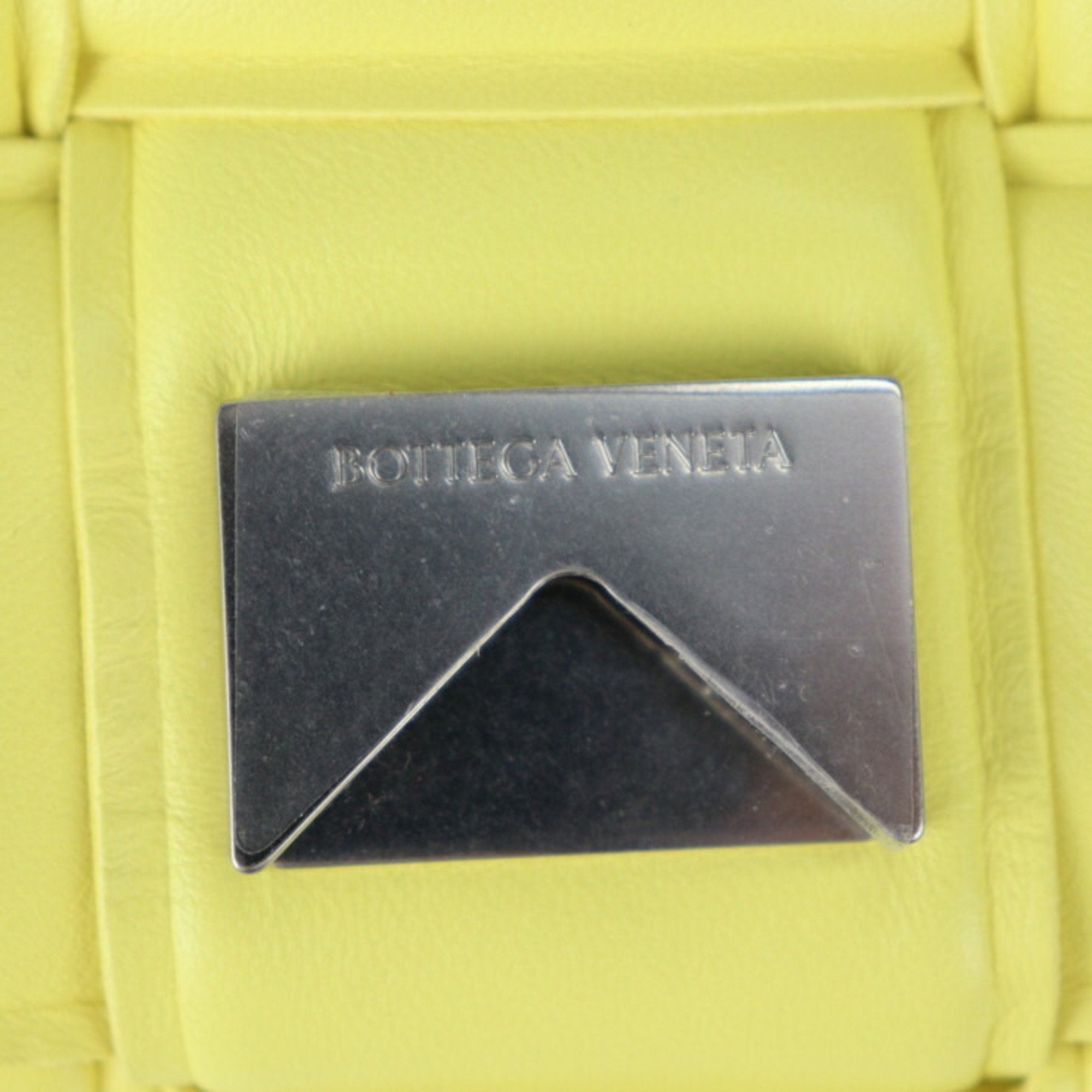 Bottega Veneta Intrecciato Yellow Leather Shoulder Bag (Pre-Owned)