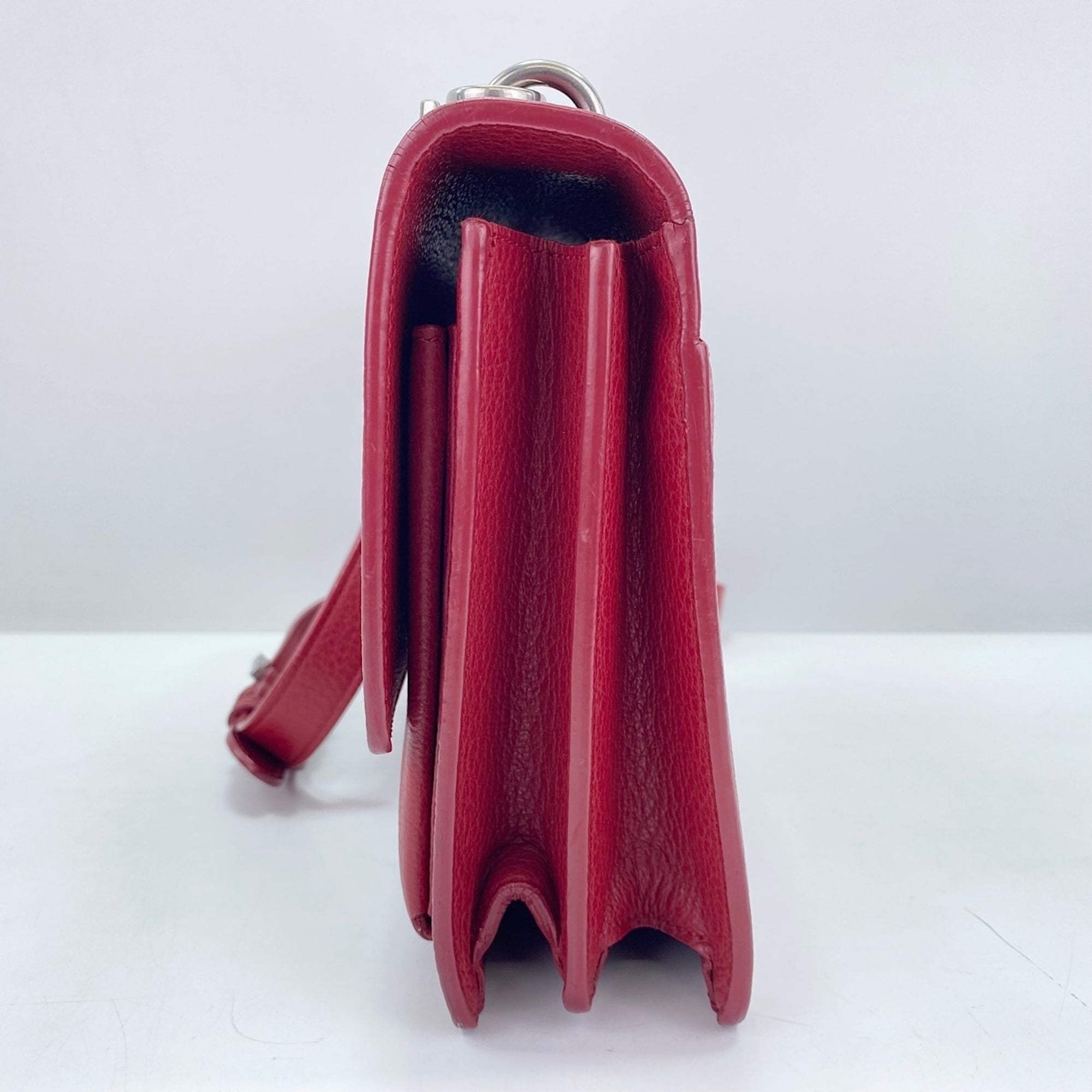 Yves Saint Laurent Red Color Wine Shoulder Bag (Pre-Owned)