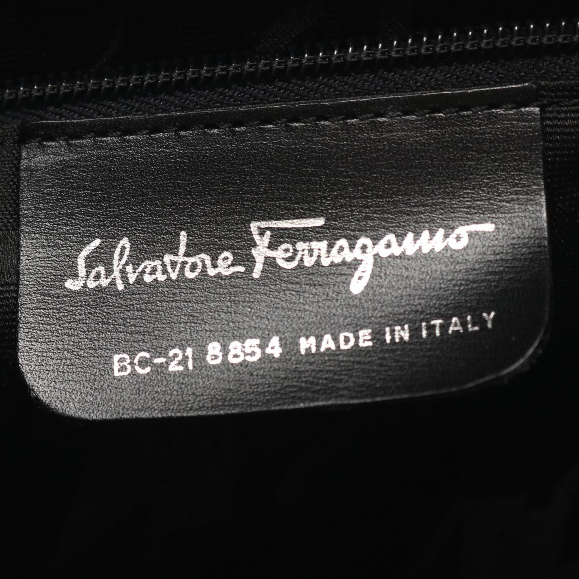 Salvatore Ferragamo Black Patent Leather Handbag (Pre-Owned)