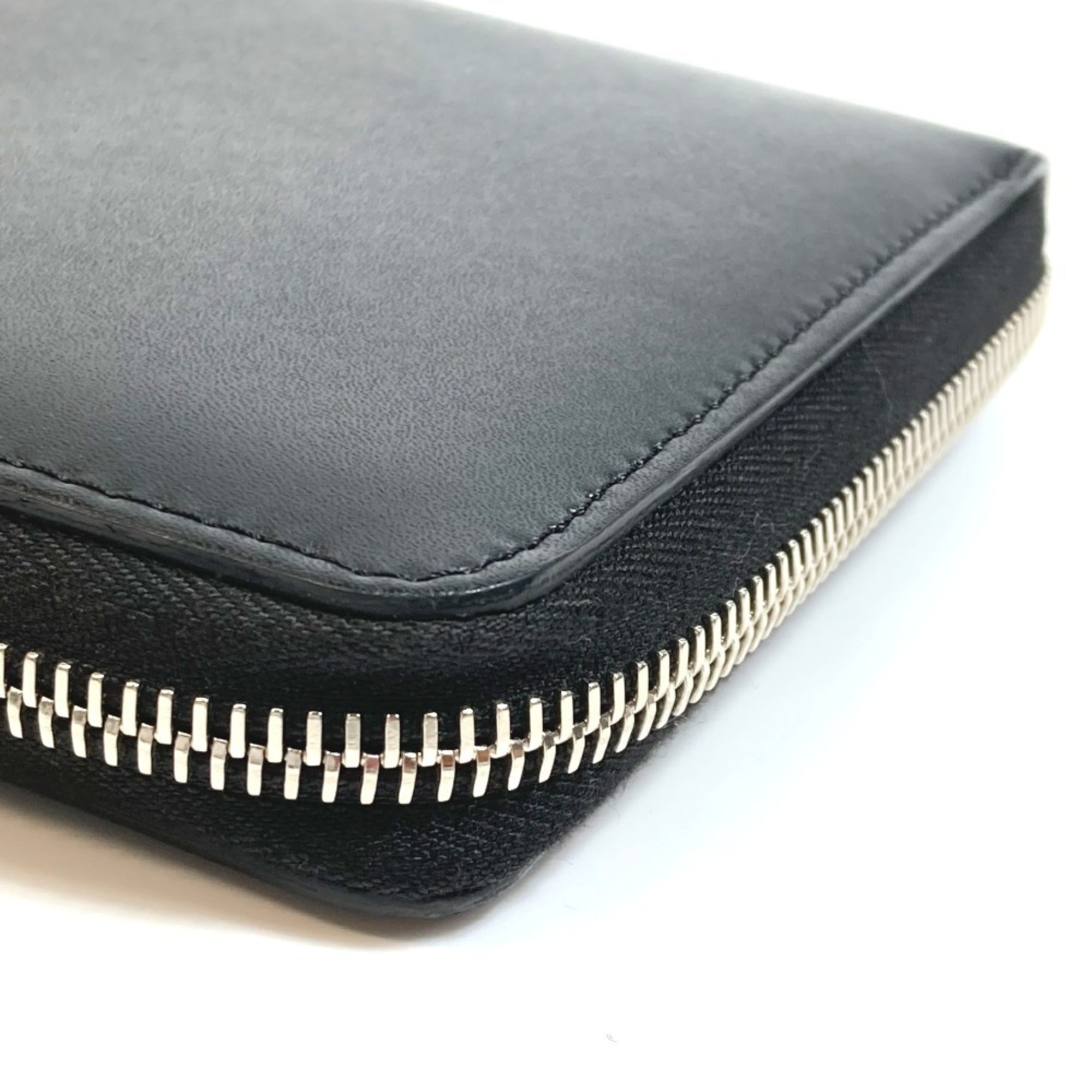Givenchy Black Leather Long Wallet (Bi-Fold) (Pre-Owned)