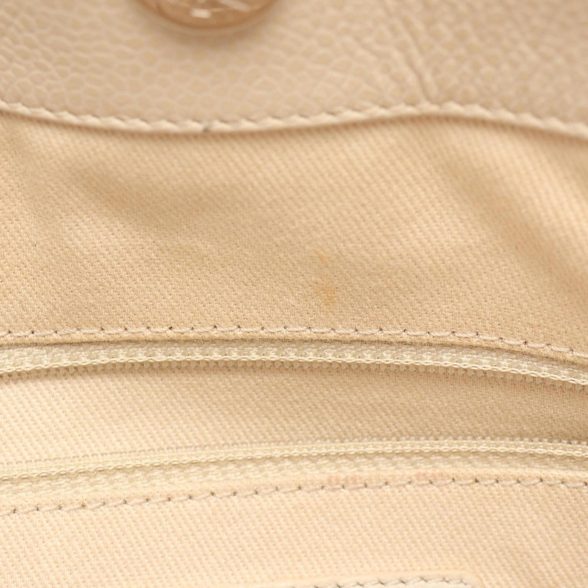 Chanel Ivory Grained Calfskin Handbag Tote Bag (Pre-Owned)