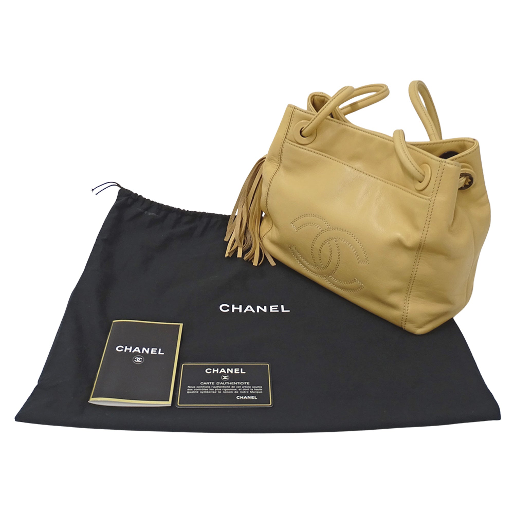 Chanel Beige Leather Handbag Shoulder Bag (Pre-Owned)