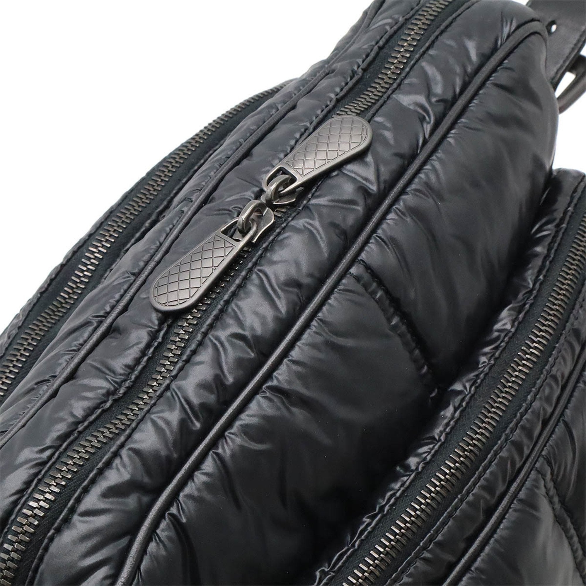 Bottega Veneta Black Nylon Leather Shoulder Bag (Pre-Owned)