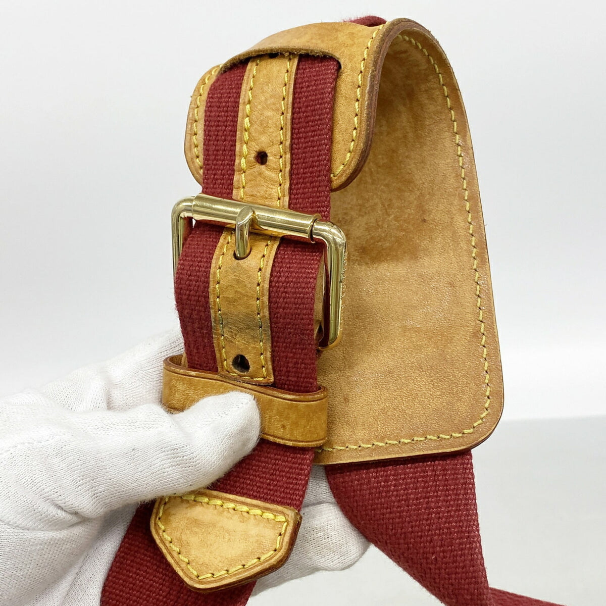 Louis Vuitton Blue Shoulder Bag (Pre-Owned)
