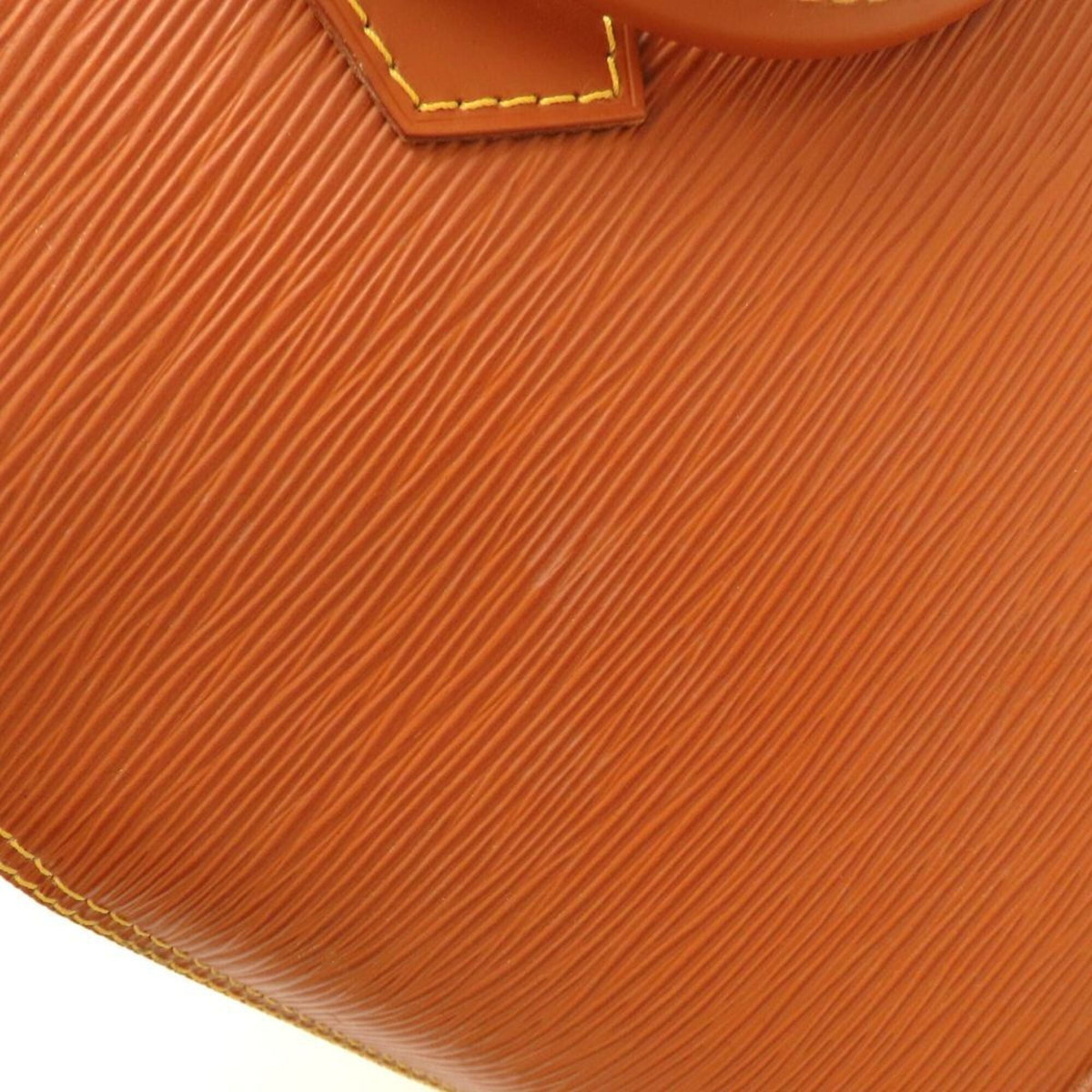 Louis Vuitton Gold Cipango Handbag (Pre-Owned)