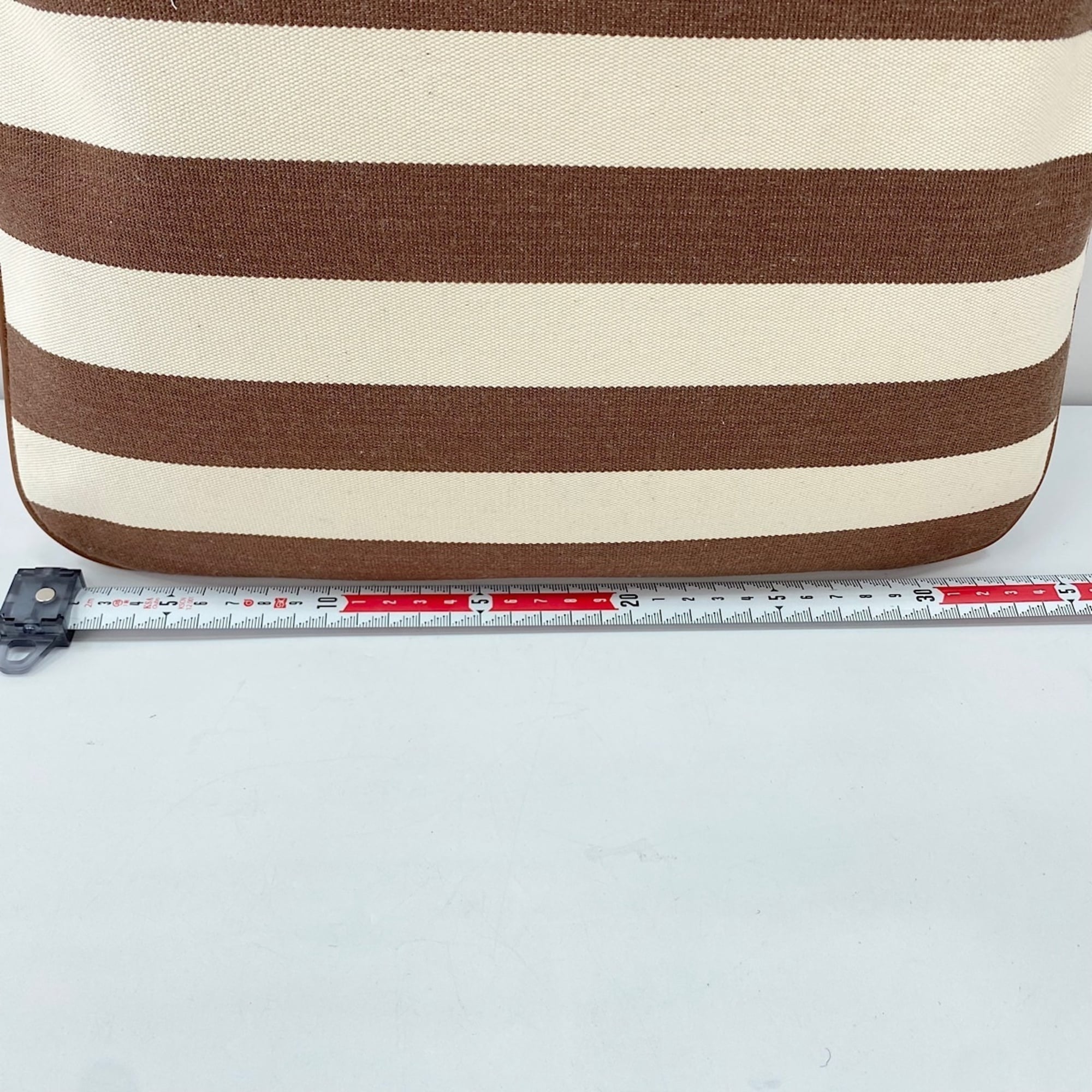 Miu Miu Brown Handbag (Pre-Owned)