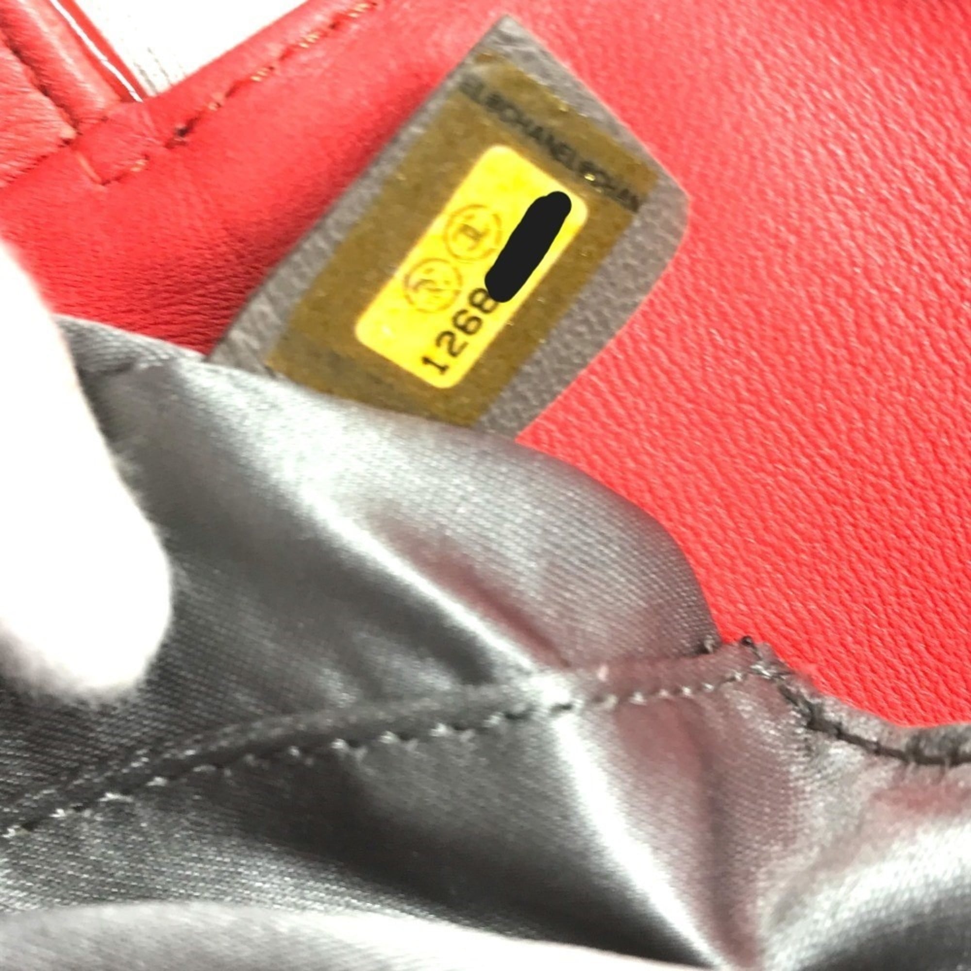 Chanel Orange Red Color Patent Leather Shoulder Bag (Pre-Owned)