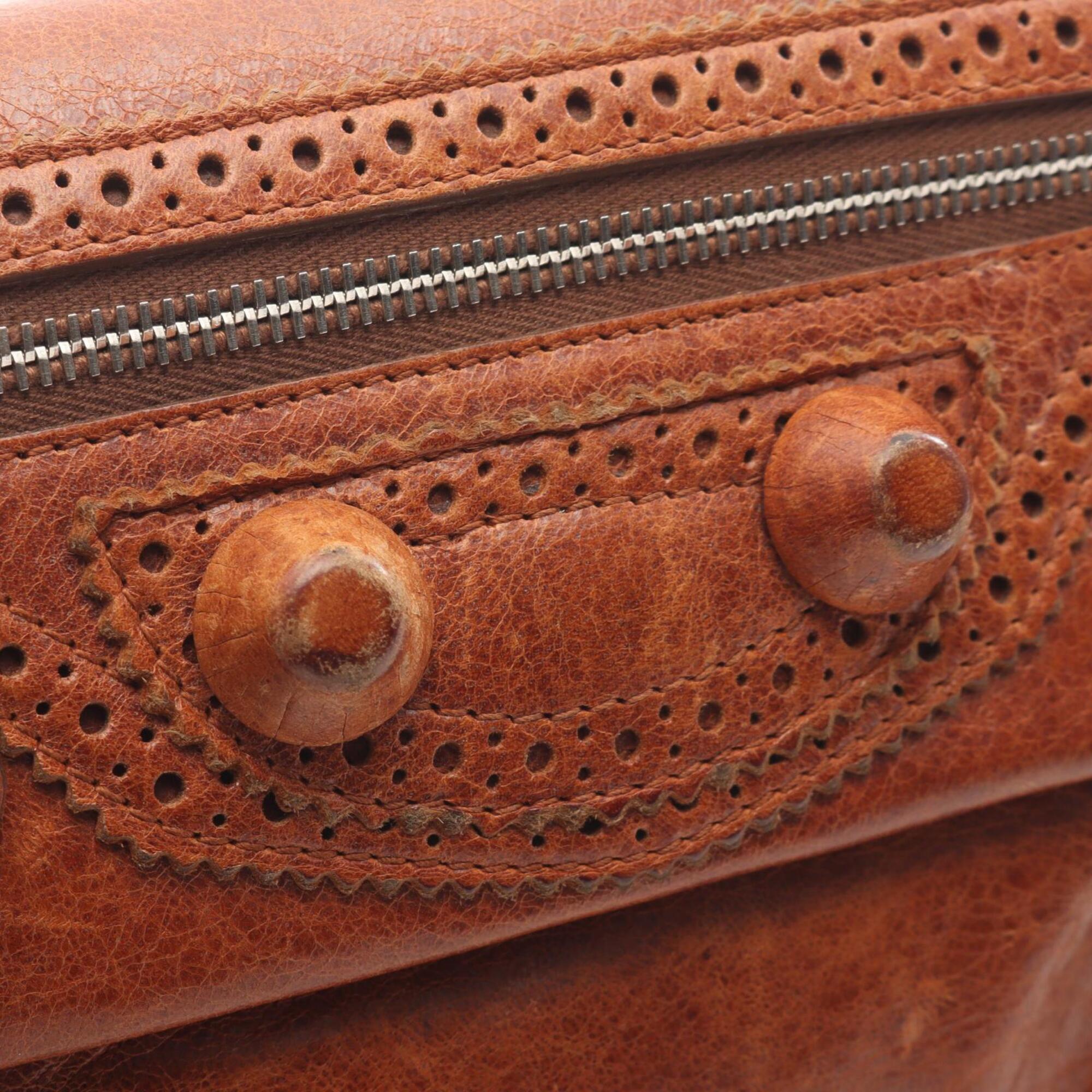 Balenciaga Brown Leather Clutch Bag Handbag (Pre-Owned)