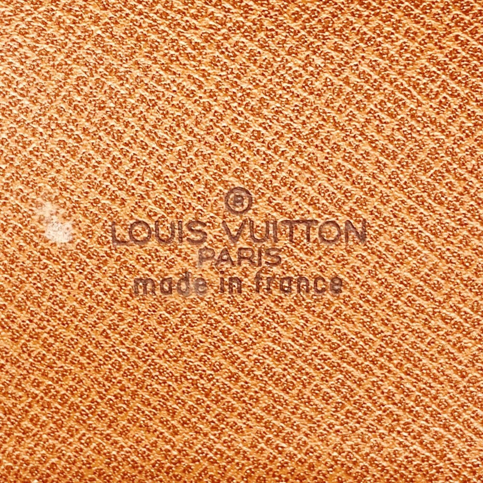 Louis Vuitton Brown Shoulder Bag (Pre-Owned)