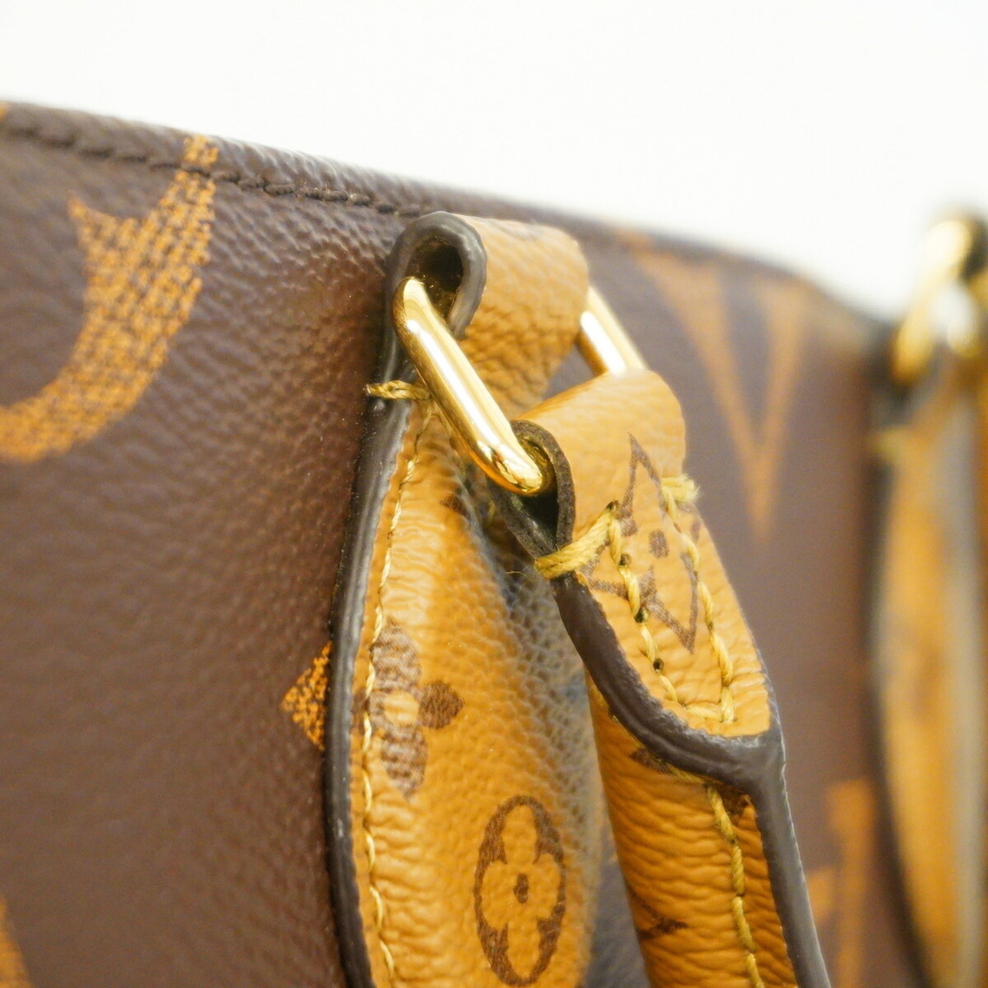Louis Vuitton Brown Handbag (Pre-Owned)