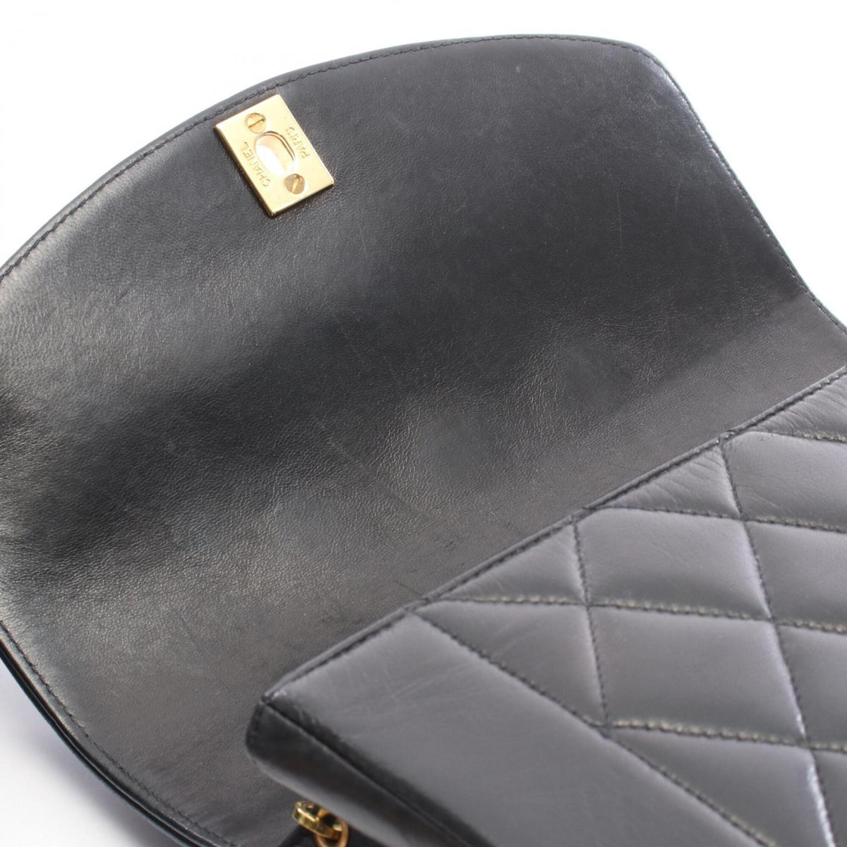 Chanel Black Leather Handbag Shoulder Bag (Pre-Owned)