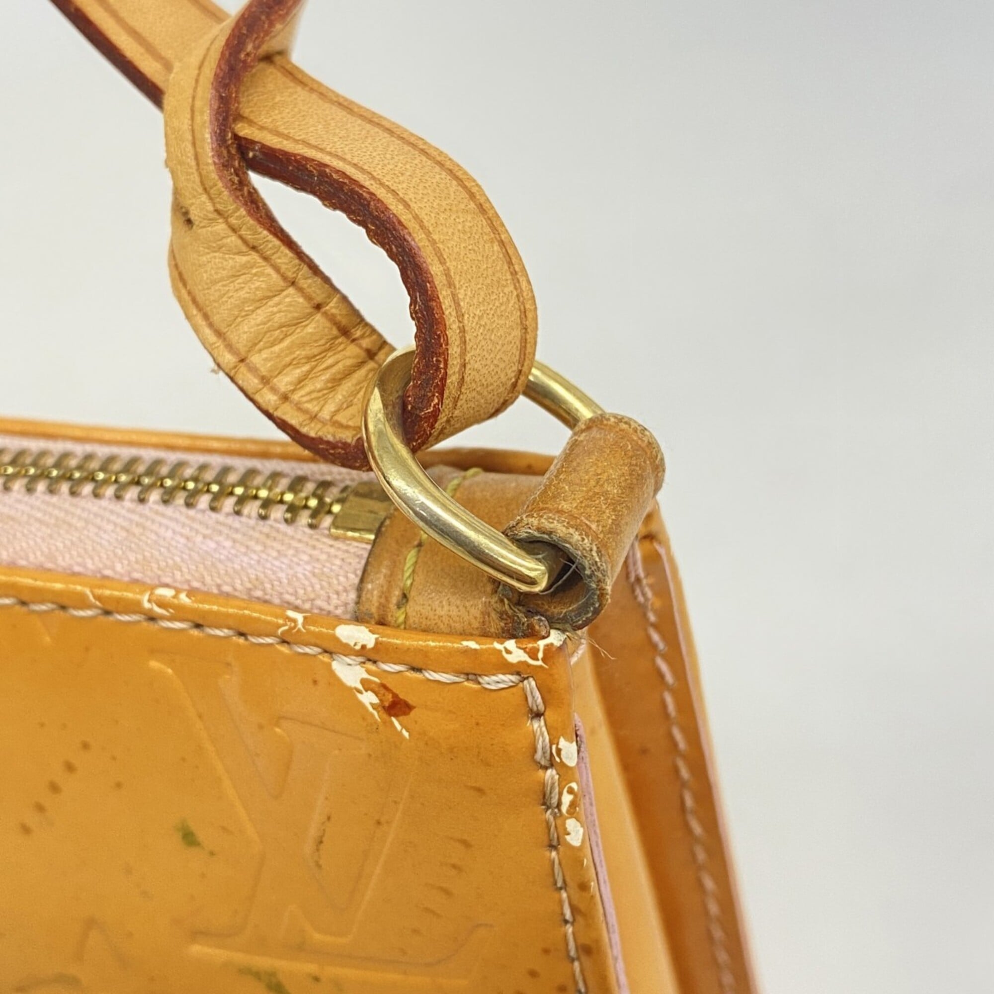 Louis Vuitton Pink Pouch (Pre-Owned)
