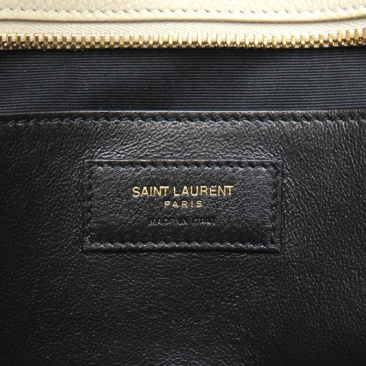 Yves Saint Laurent Ivory Leather Handbag (Pre-Owned)