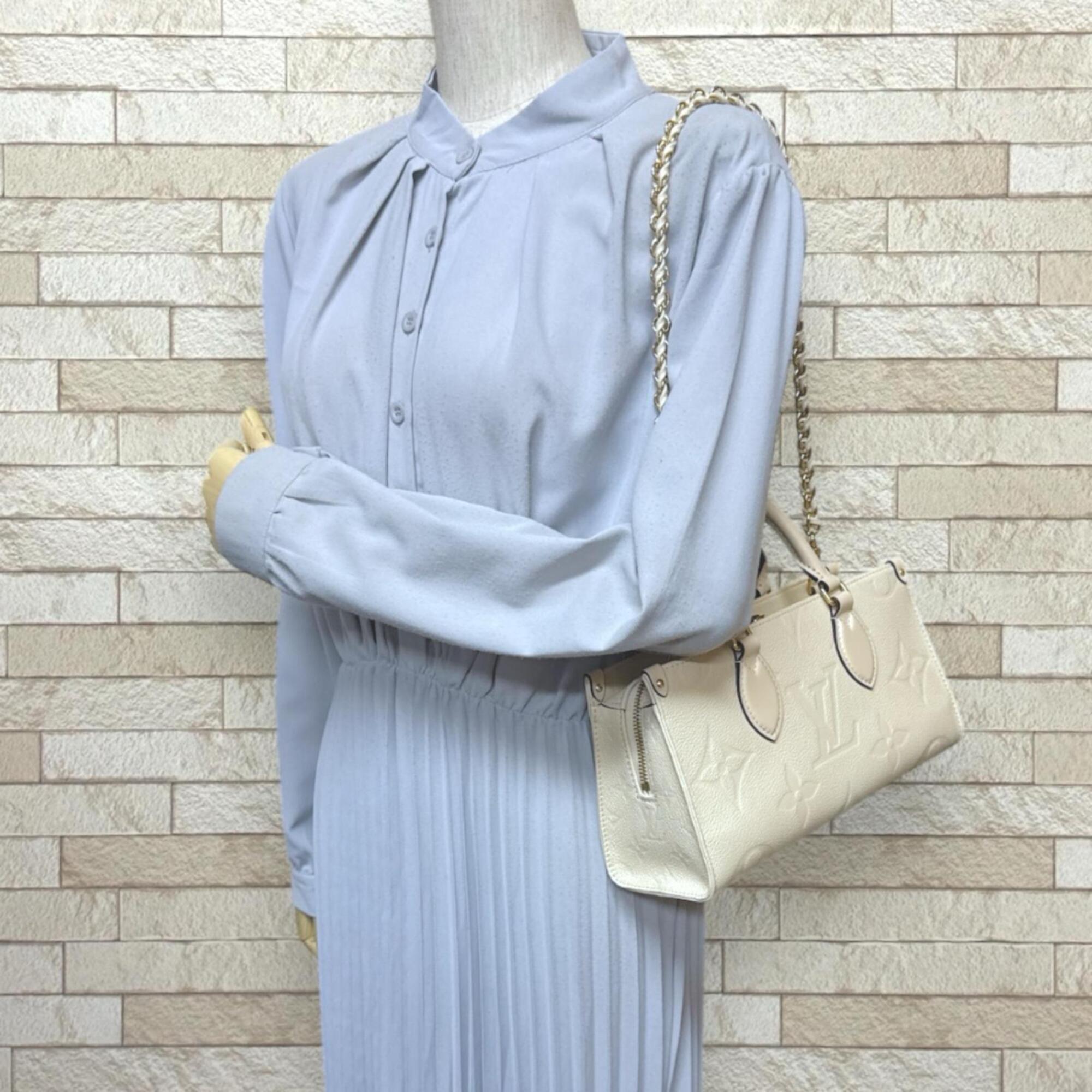 Louis Vuitton Beige Monogram Empreinte Shoulder Bag (Pre-Owned)