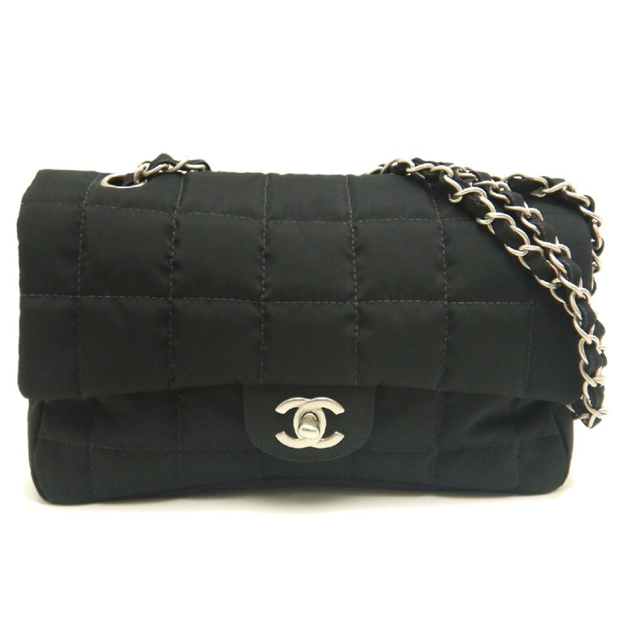 Chanel Chocolate Bar Black Nylon Canvas Shoulder Bag (Pre-Owned)
