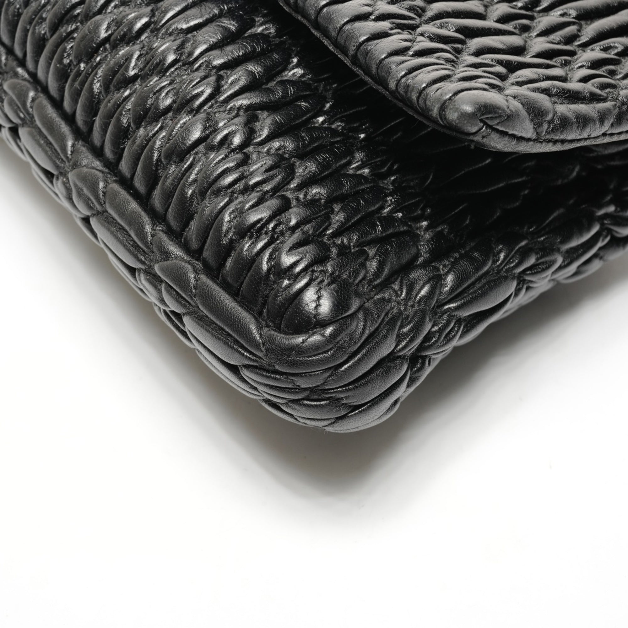Miu Miu Black Shoulder Bag (Pre-Owned)