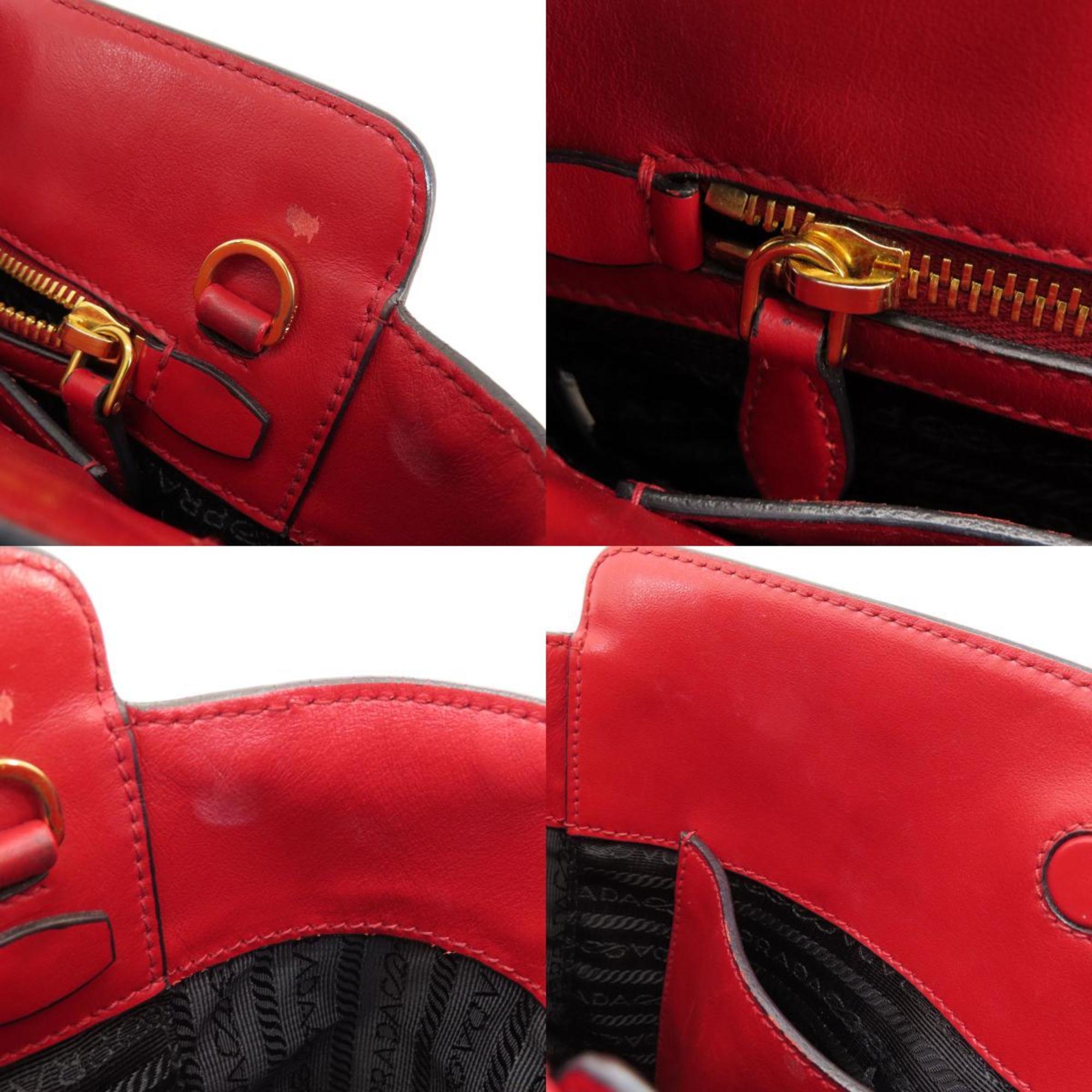 Prada Saffiano Red Color Leather Handbag (Pre-Owned)