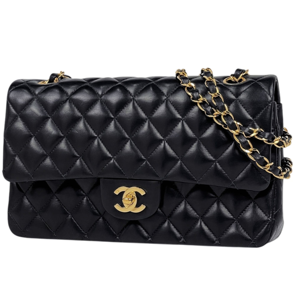 Chanel Matelasse Black Leather Shoulder Bag (Pre-Owned)