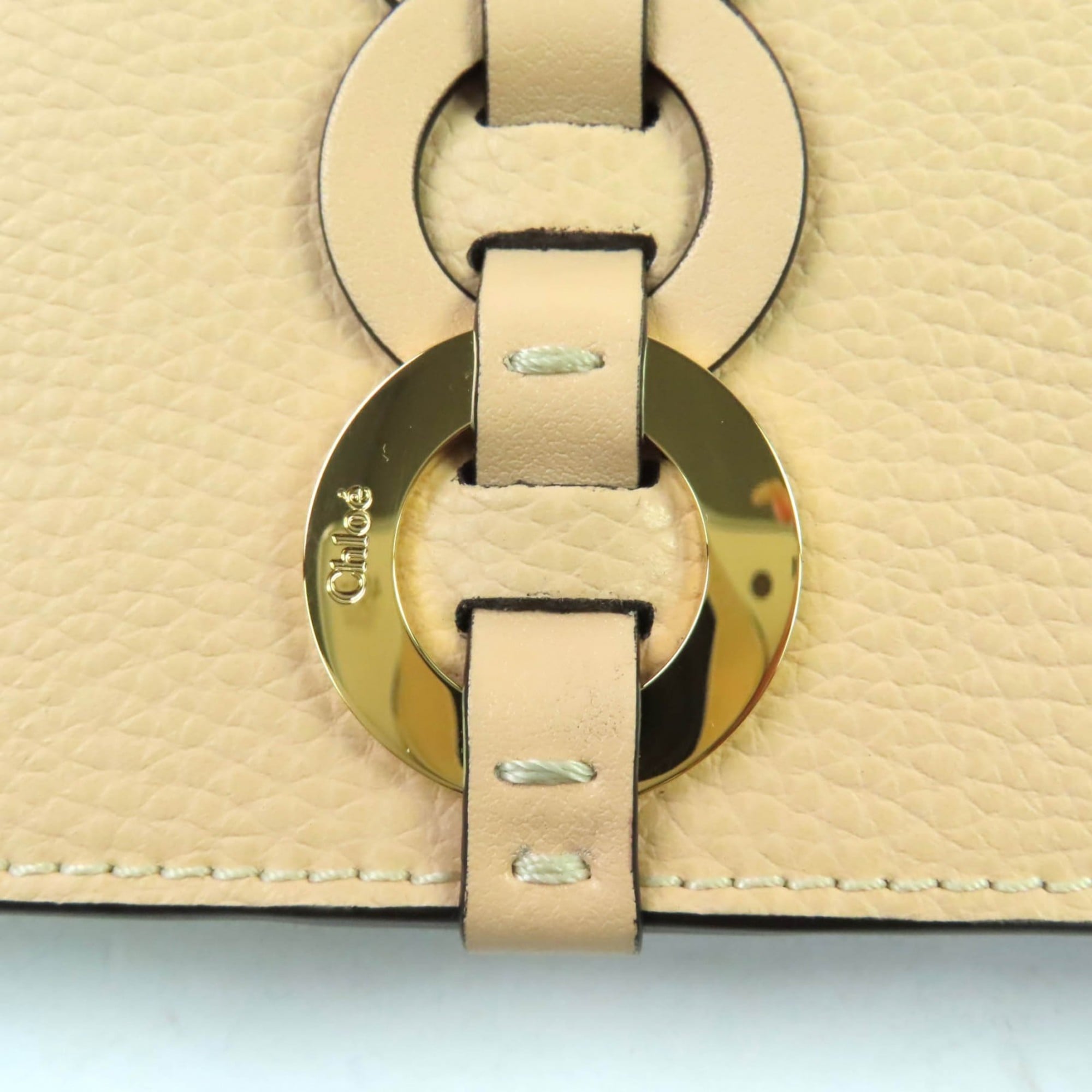 Chloé Beige Leather Long Wallet (Bi-Fold) (Pre-Owned)