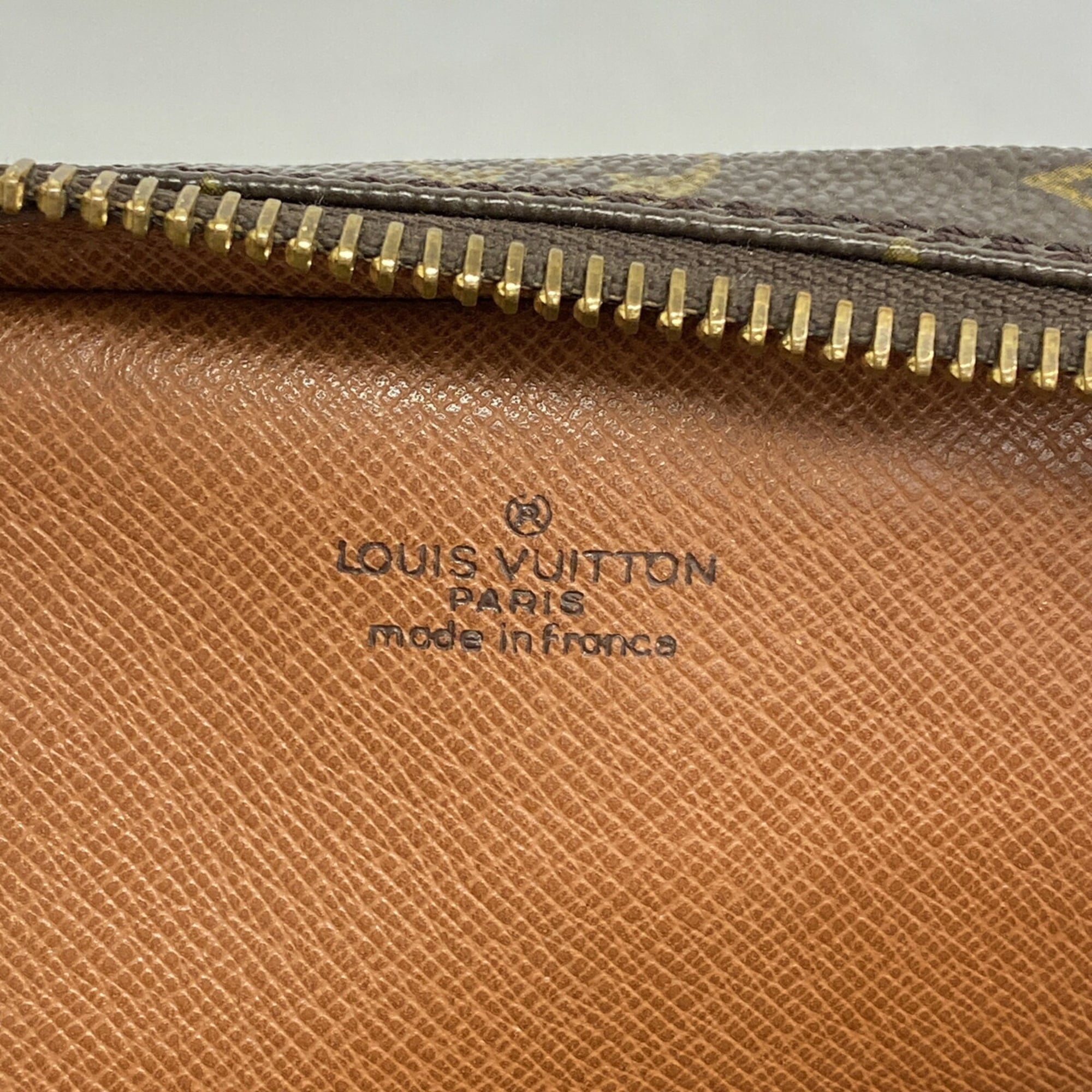Louis Vuitton Brown Shoulder Bag (Pre-Owned)