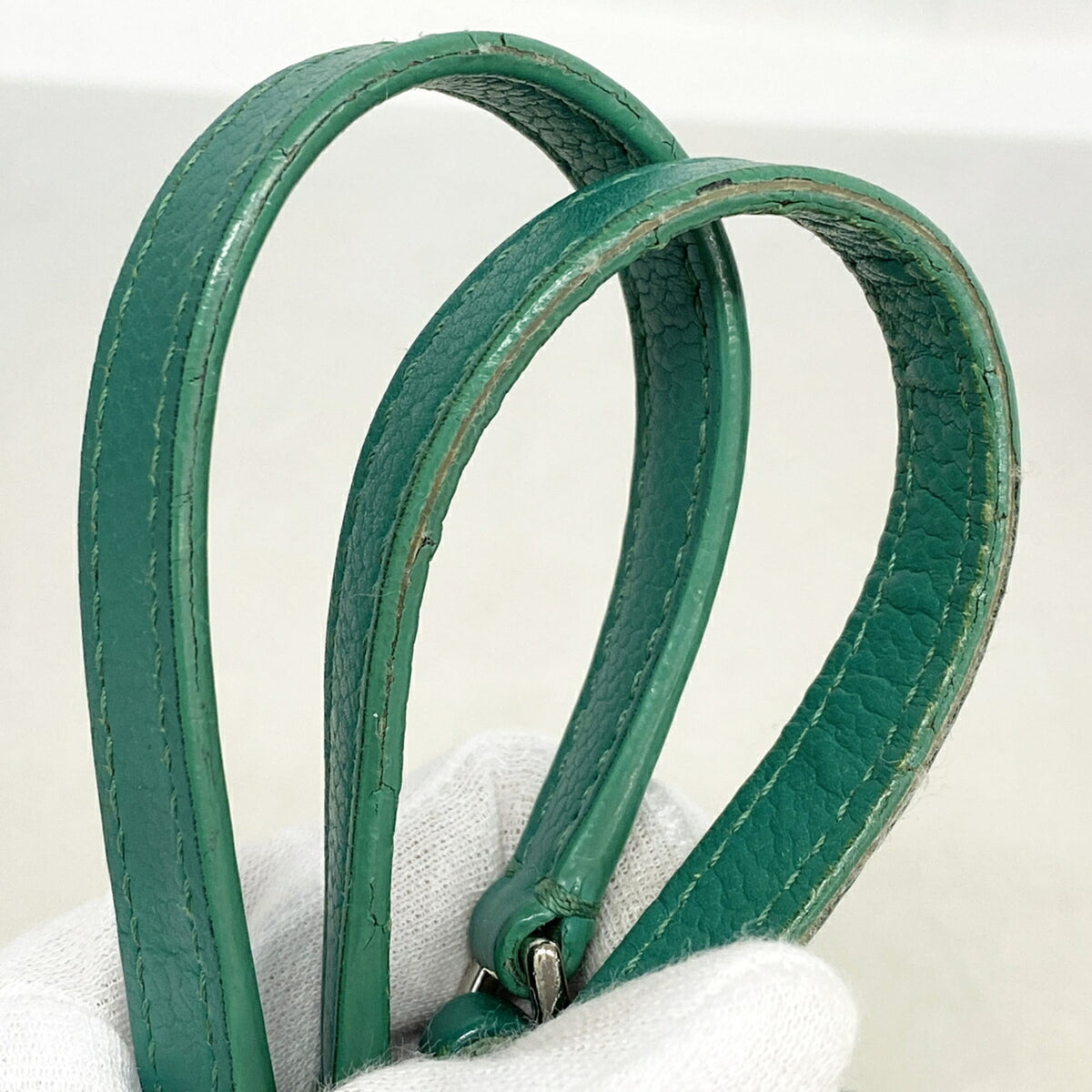 Chanel Green Grained Calfskin Shoulder Bag (Pre-Owned)
