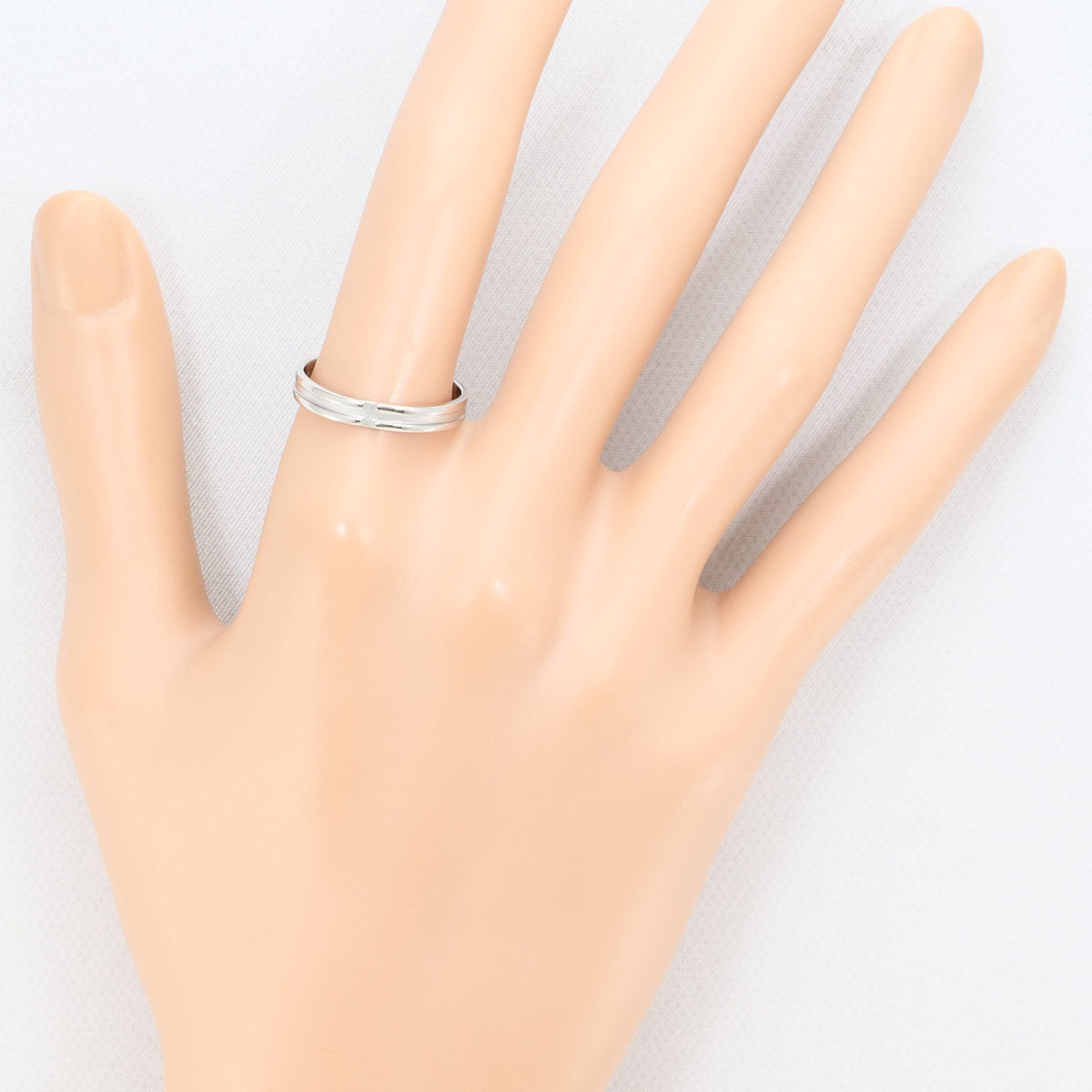 Unbranded White Gold White Gold (14K) Band Ring (Pre-Owned)