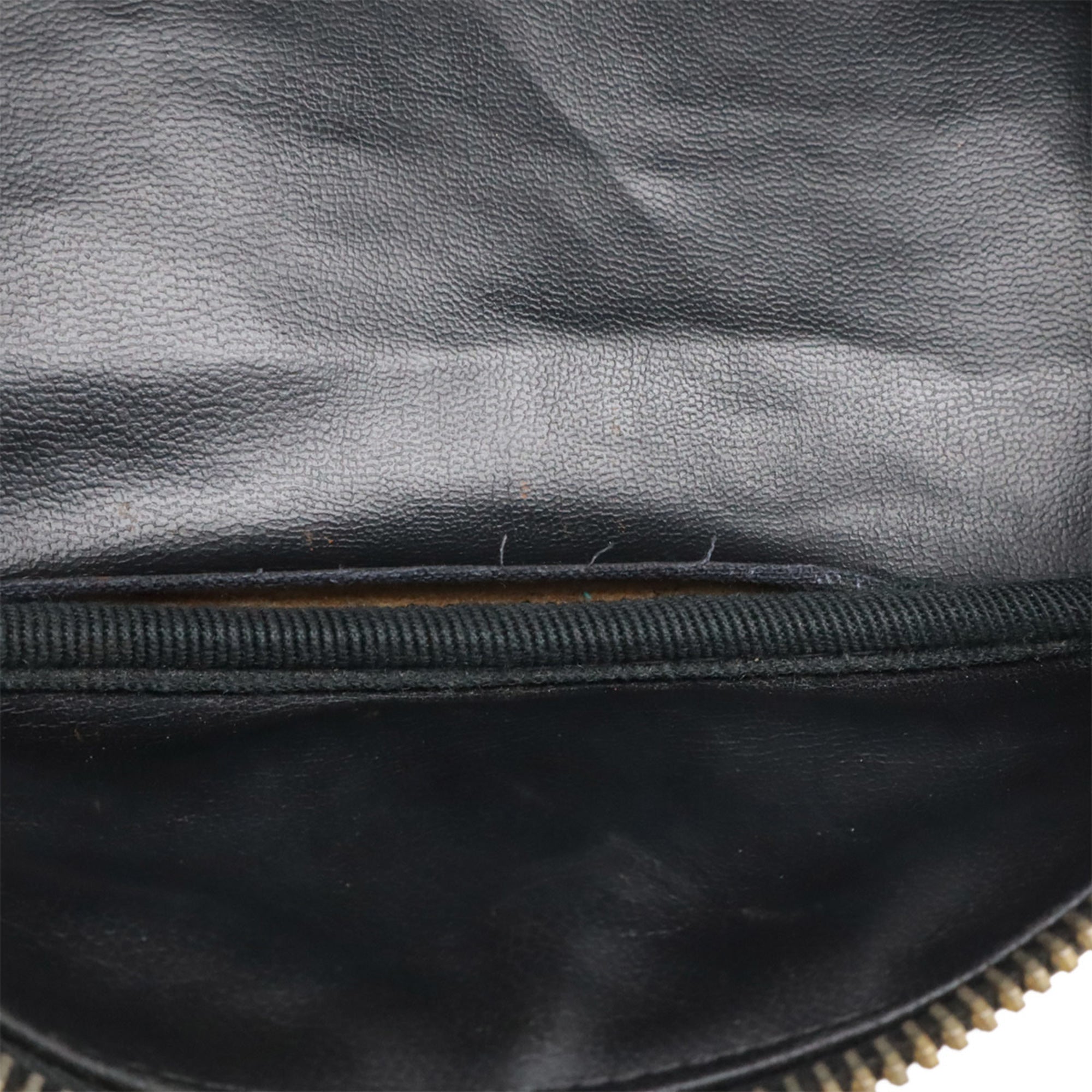 Chanel Black Grained Calfskin Handbag Pouch Vanity Bag (Pre-Owned)