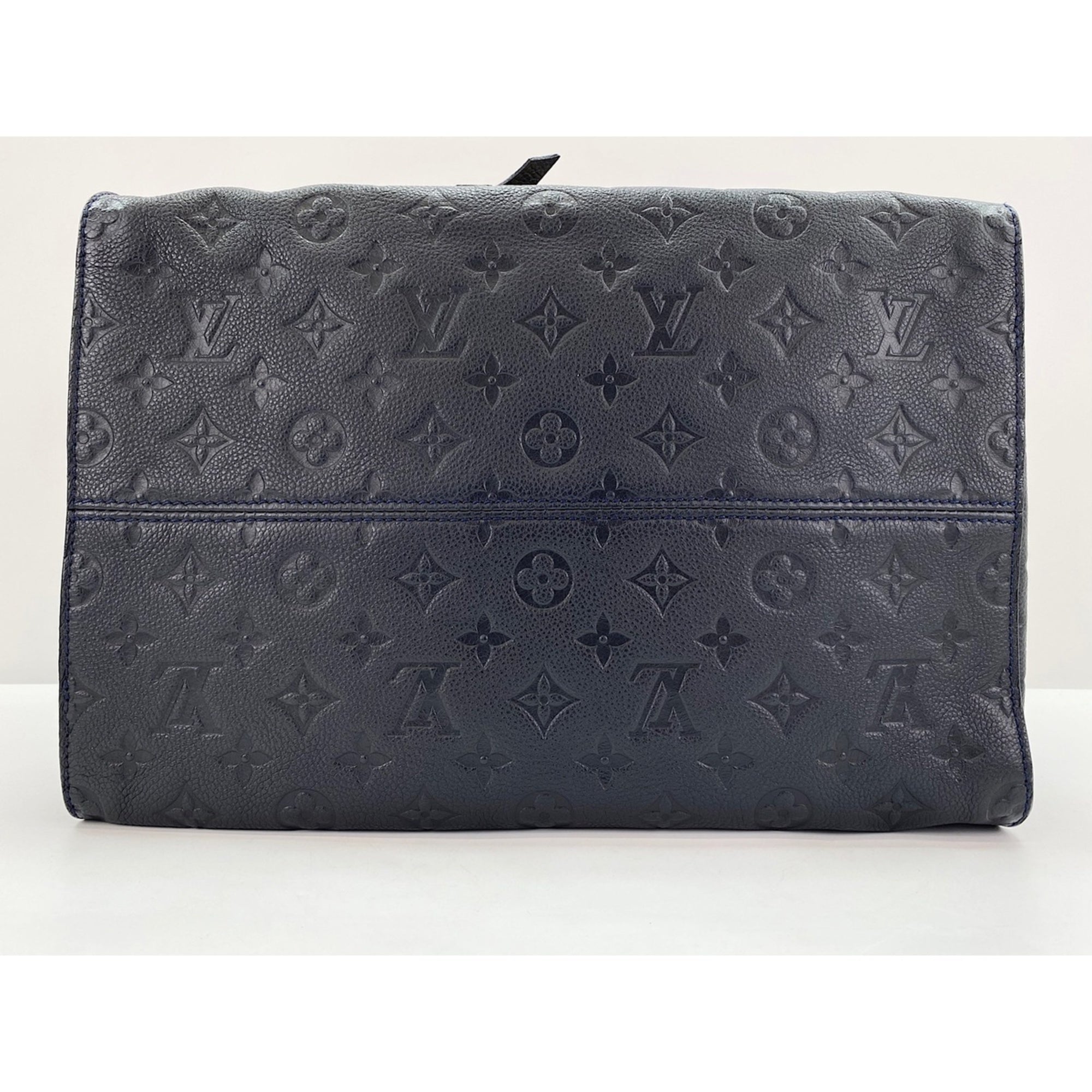 Louis Vuitton Black Handbag (Pre-Owned)