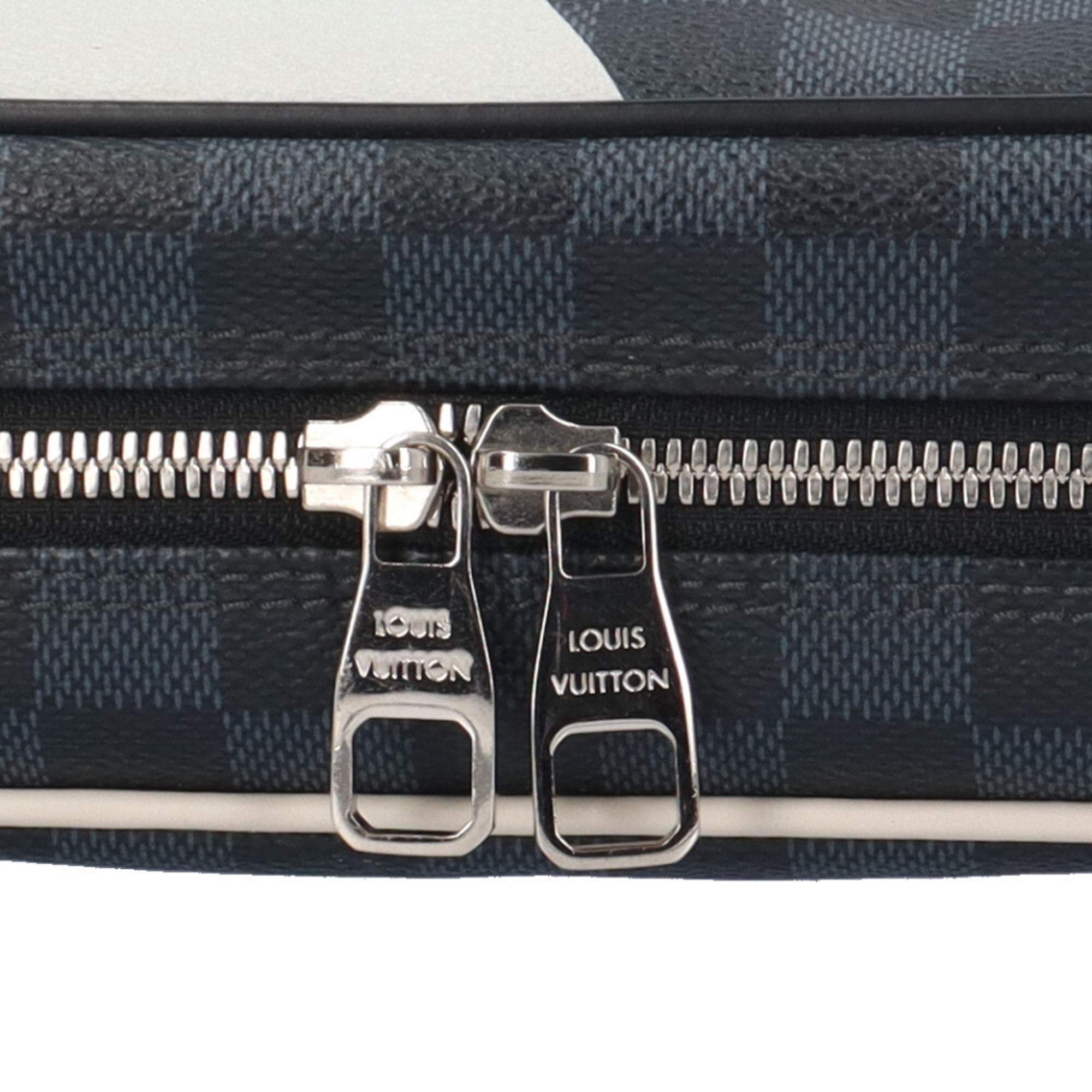 Louis Vuitton Black Gray Damier Graphite Handbag Pouch (Pre-Owned)