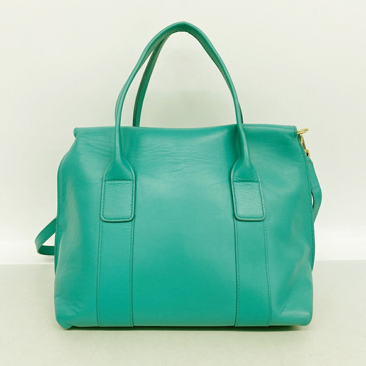 Salvatore Ferragamo Green Leather Handbag (Pre-Owned)
