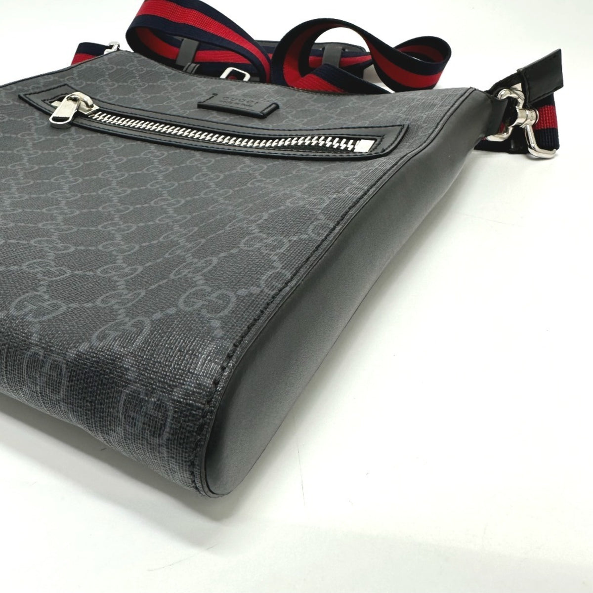 Gucci Black Gg Supreme Shoulder Bag (Pre-Owned)