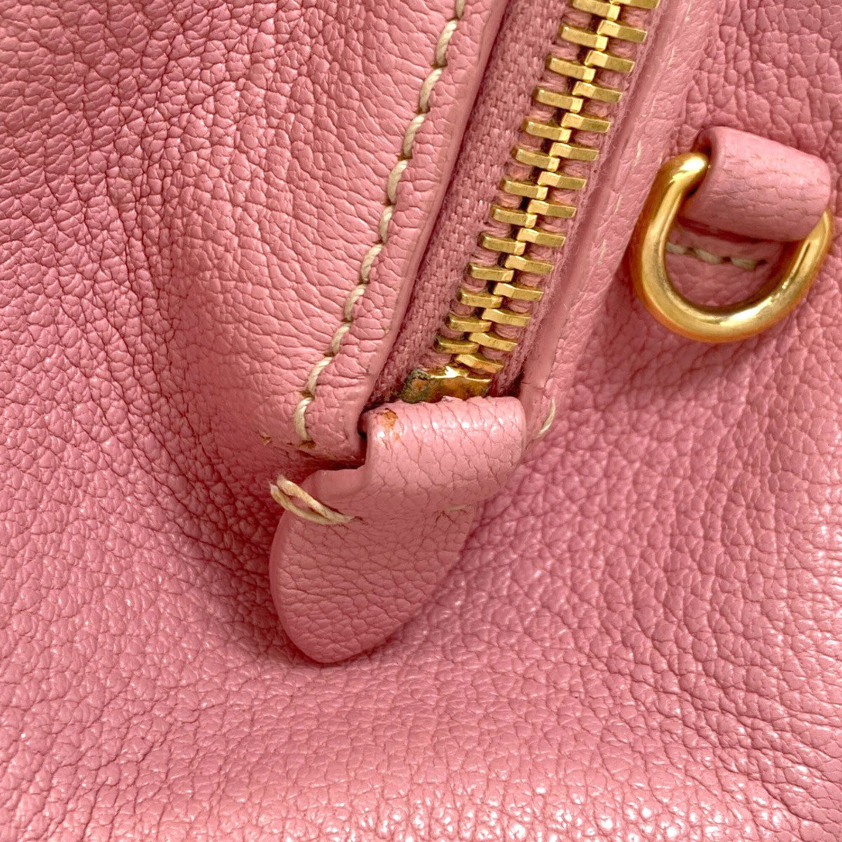 Miu Miu Pink Leather Handbag (Pre-Owned)