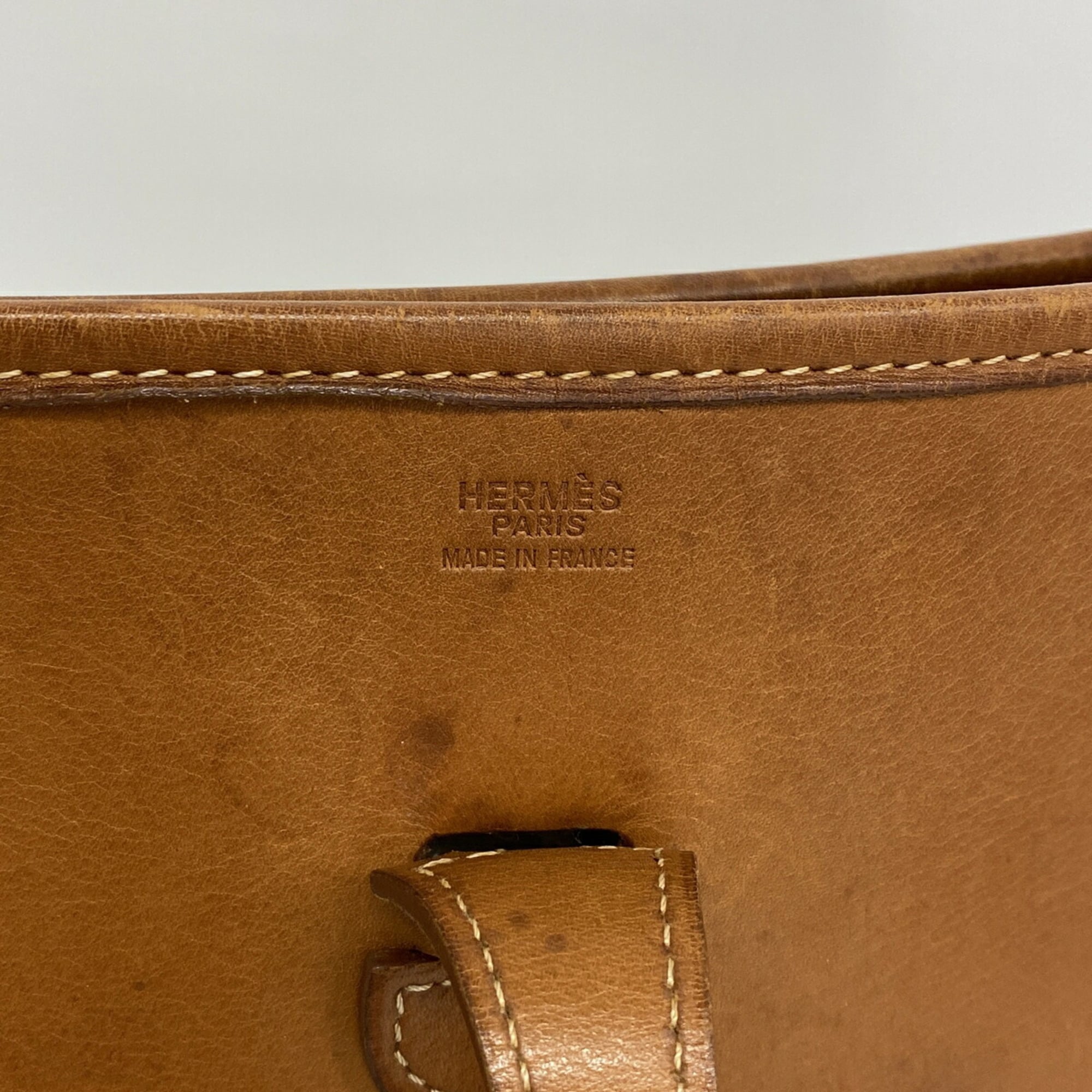 Hermes Natural Vache Leather Shoulder Bag (Pre-Owned)