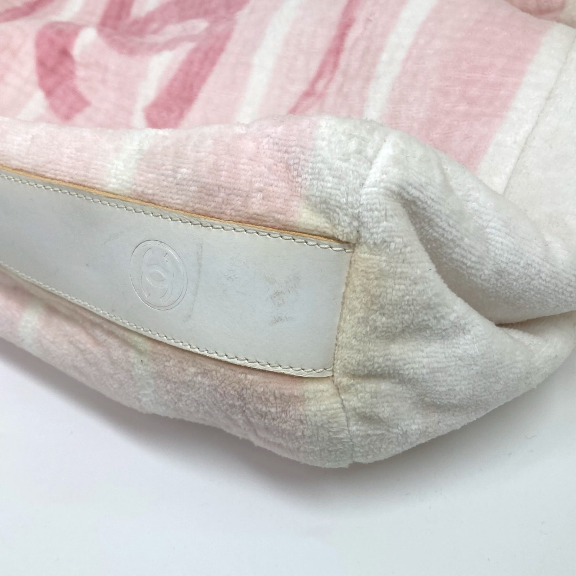 Chanel Pink Cotton Shoulder Bag (Pre-Owned)