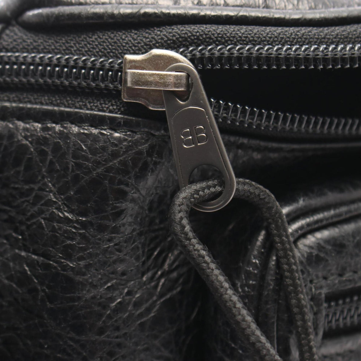 Balenciaga Black Leather Fanny Pack Handbag (Pre-Owned)