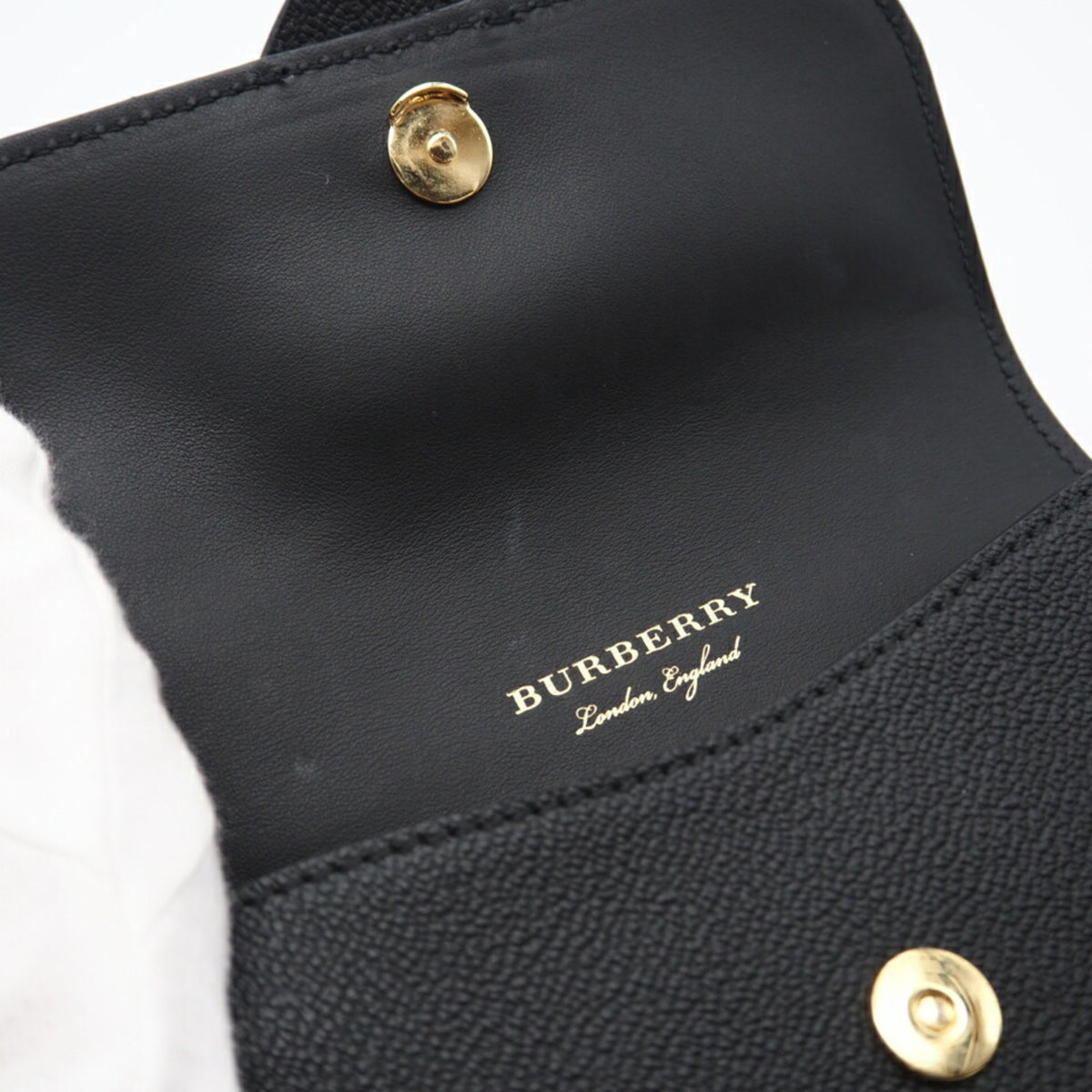 Burberry Black Leather Shoulder Bag (Pre-Owned)