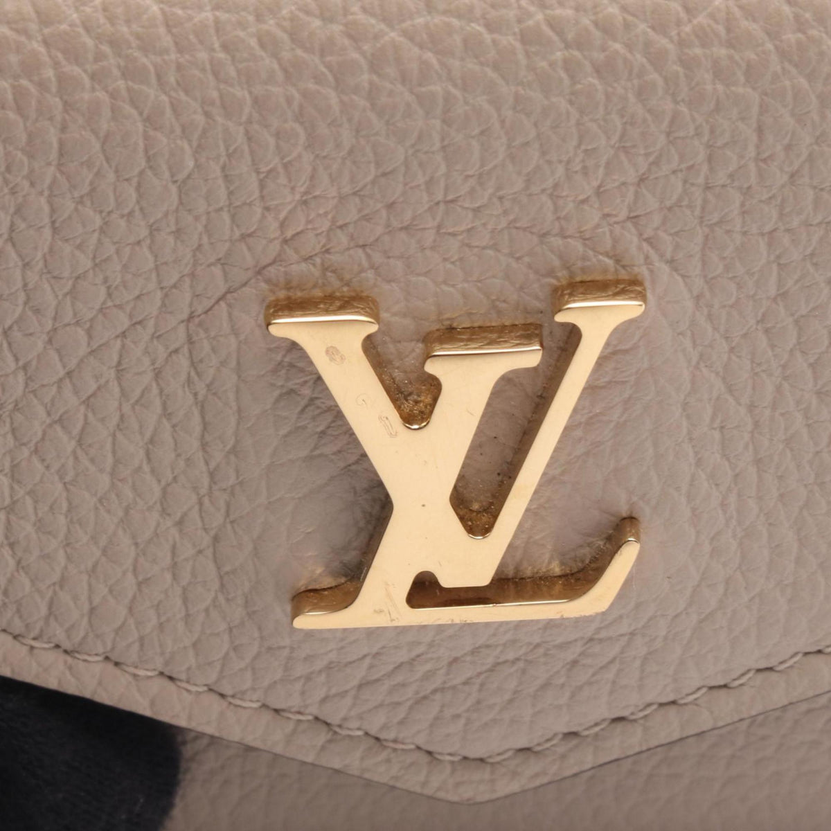 Louis Vuitton Beige Grayish Leather Wallet (Tri-Fold) (Pre-Owned)