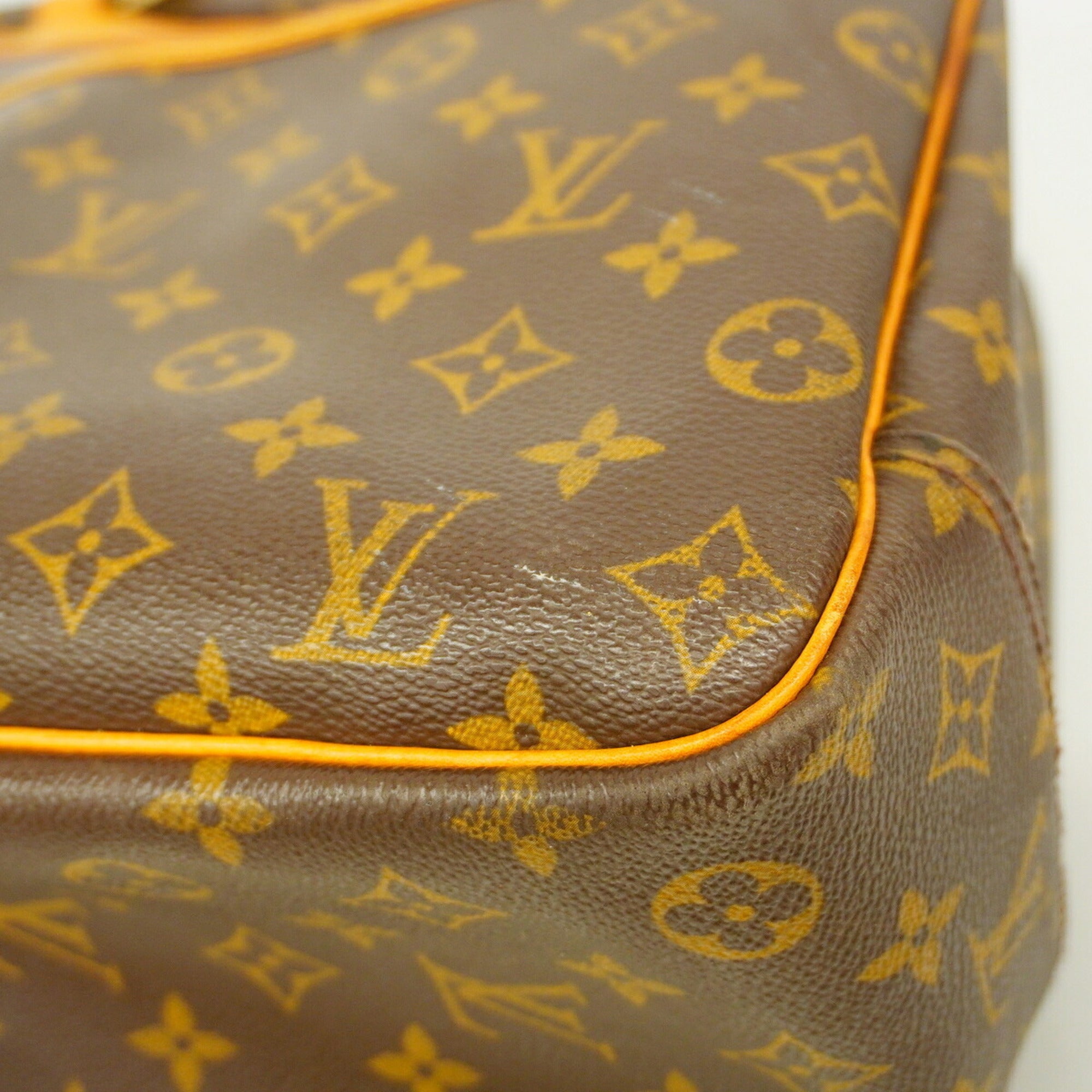 Louis Vuitton Brown Handbag (Pre-Owned)