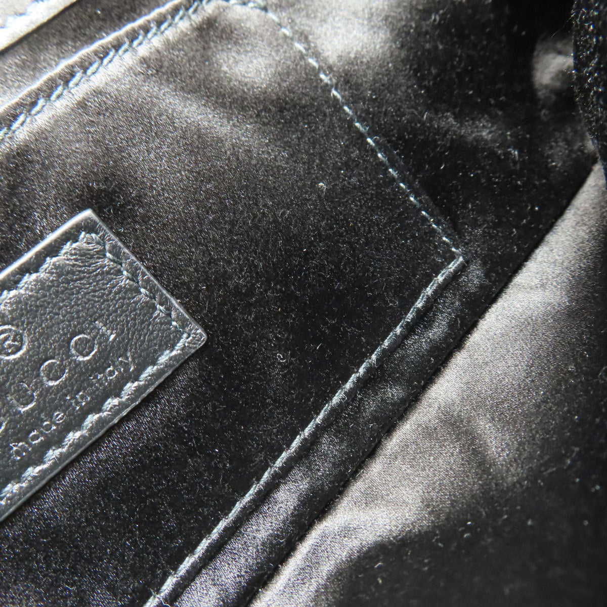 Gucci Horsebit Black Leather Handbag (Pre-Owned)