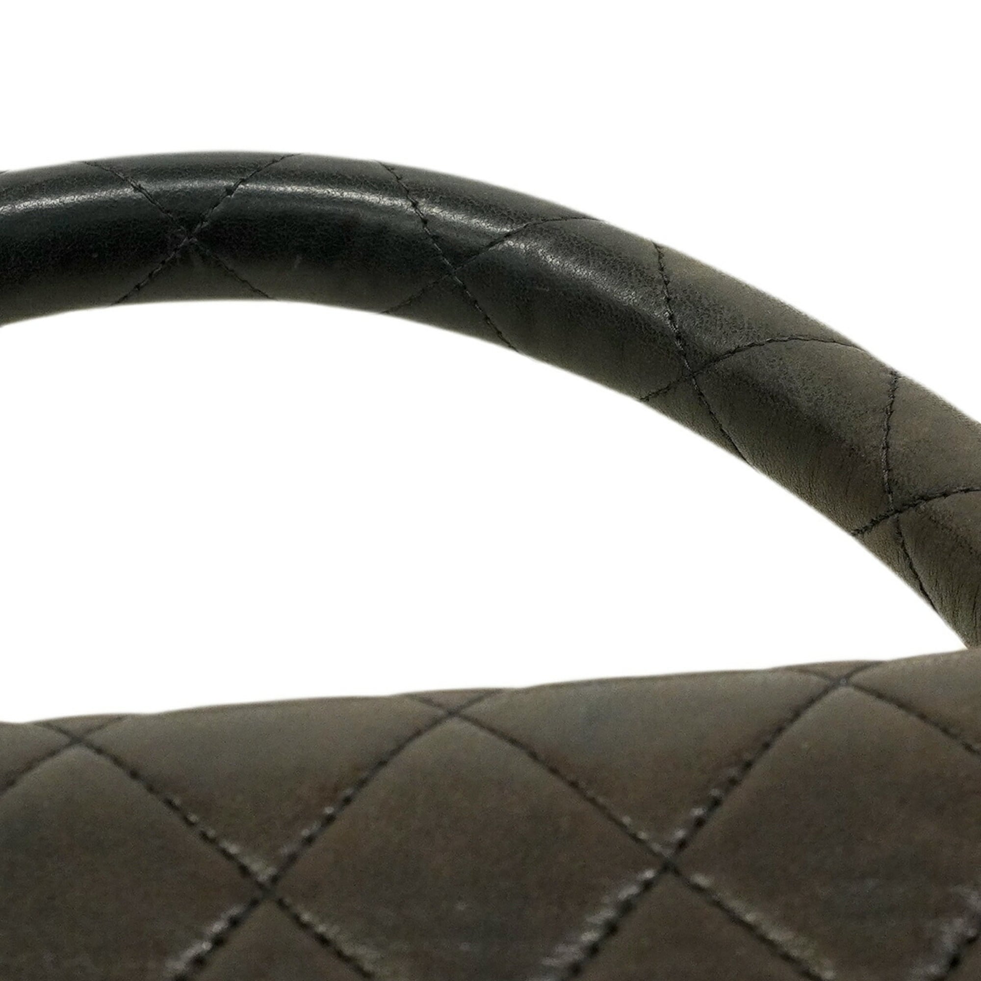 Chanel Black Leather Handbag (Pre-Owned)