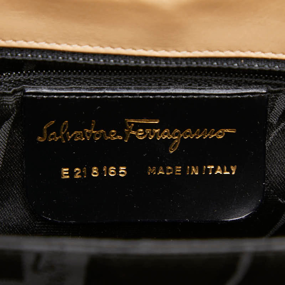 Salvatore Ferragamo Beige Leather Shoulder Bag (Pre-Owned)