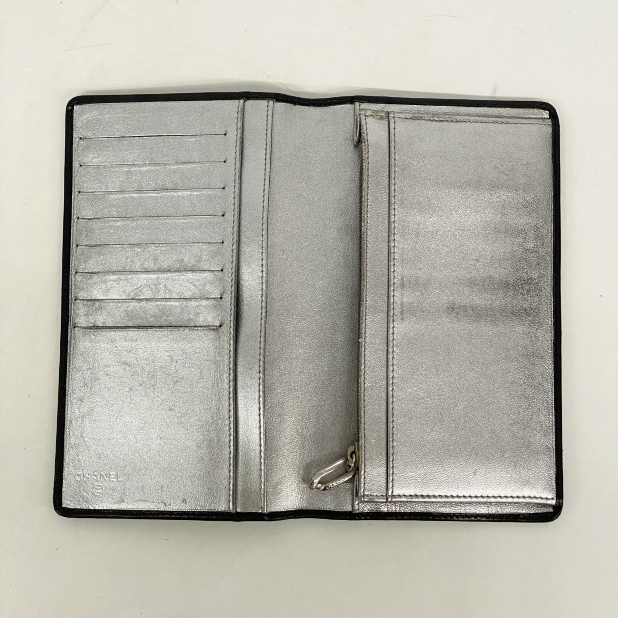 Chanel Black Leather Long Wallet (Bi-Fold) (Pre-Owned)