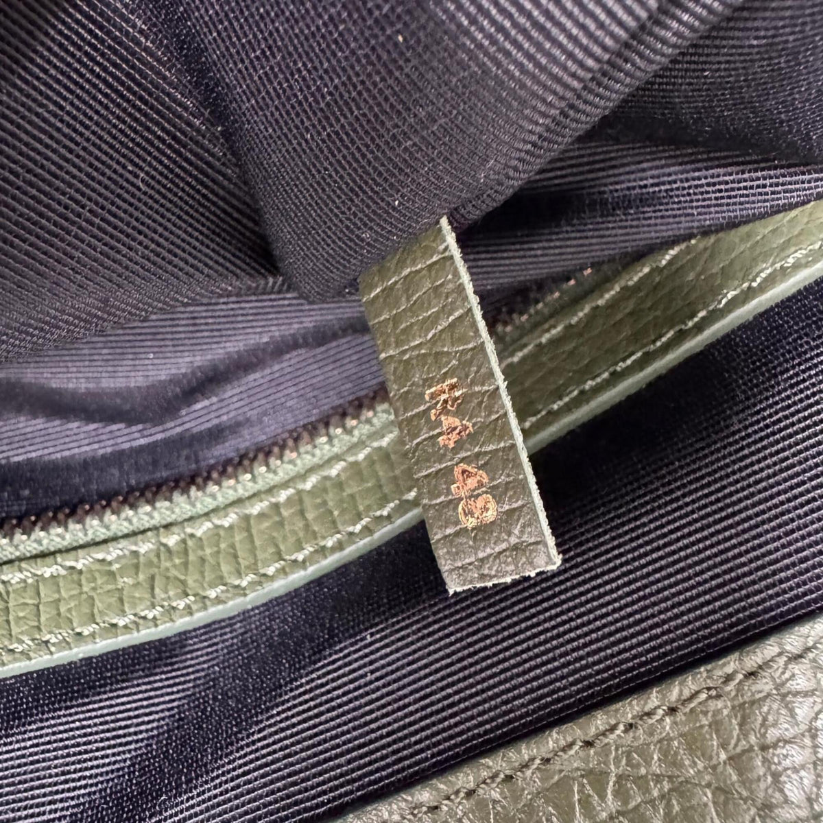 Tod's Green Leather Shoulder Bag Tote Bag (Pre-Owned)