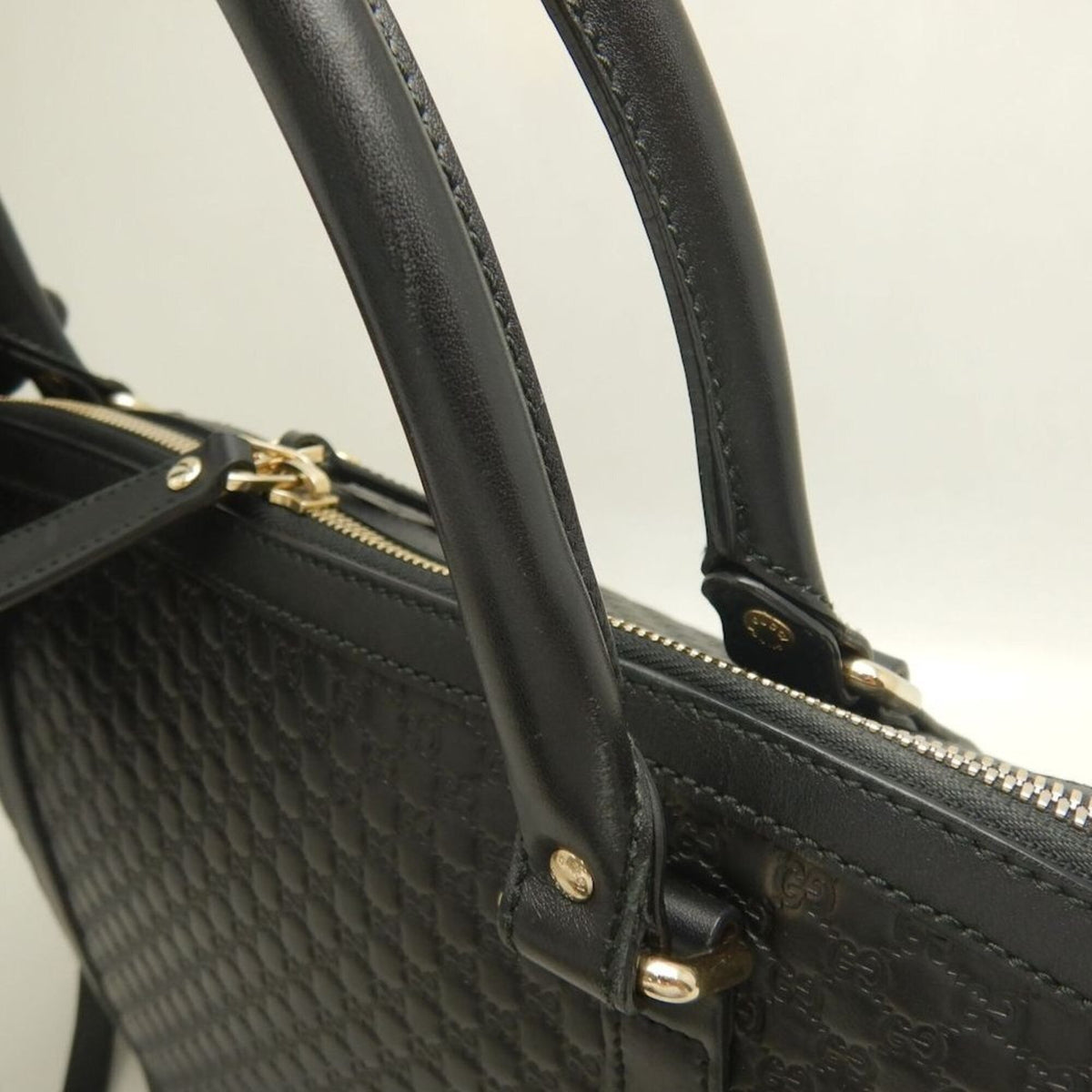 Gucci Microguccissima Black Leather Tote Bag (Pre-Owned)