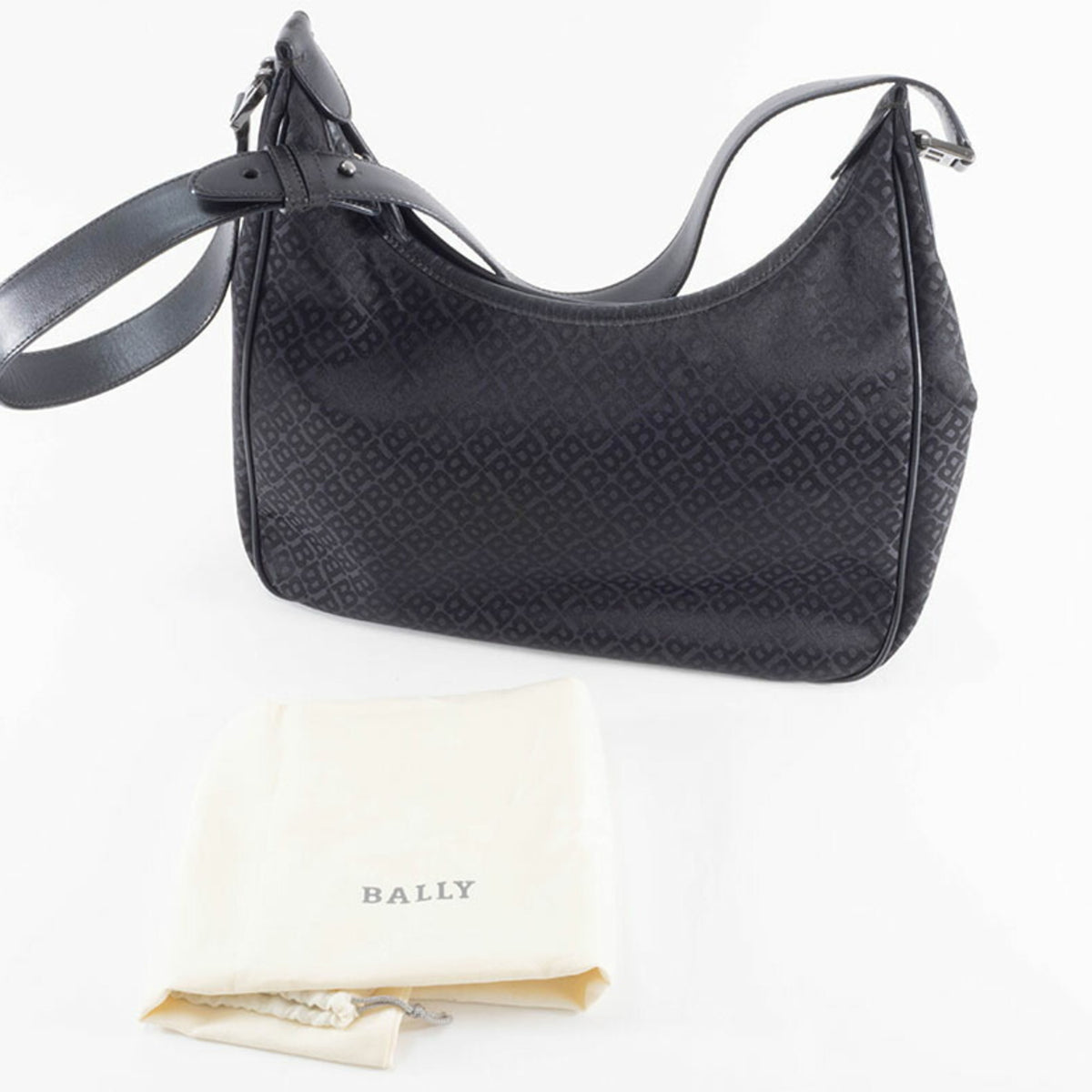 Bally Black Nylon Leather Shoulder Bag (Pre-Owned)